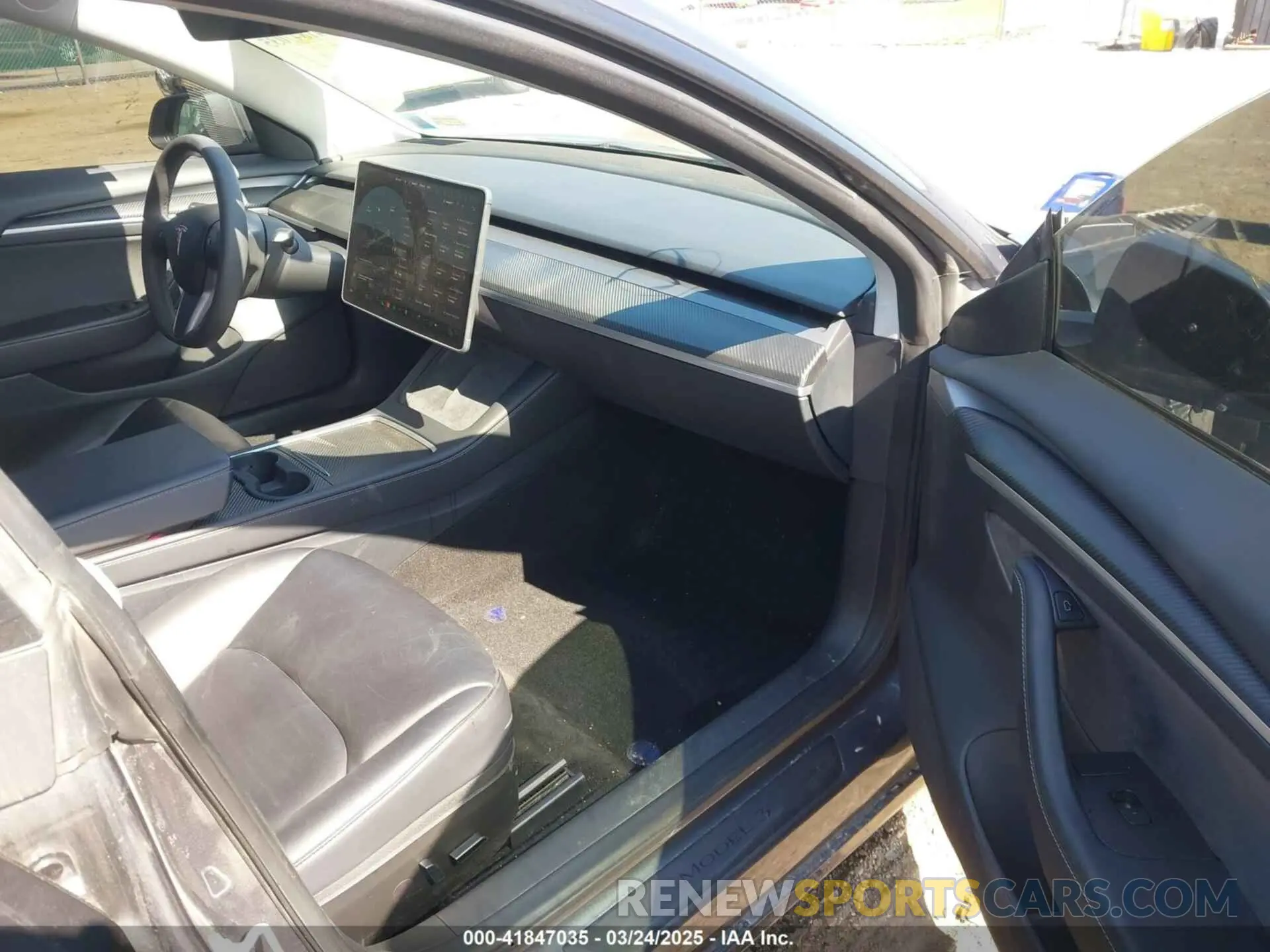 5 Фотография поврежденного автомобиля 5YJ3E1EC4PF633961 TESLA MODEL 3 2023