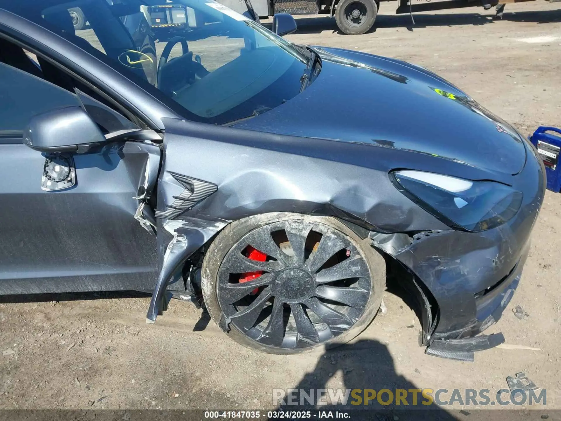 6 Фотография поврежденного автомобиля 5YJ3E1EC4PF633961 TESLA MODEL 3 2023