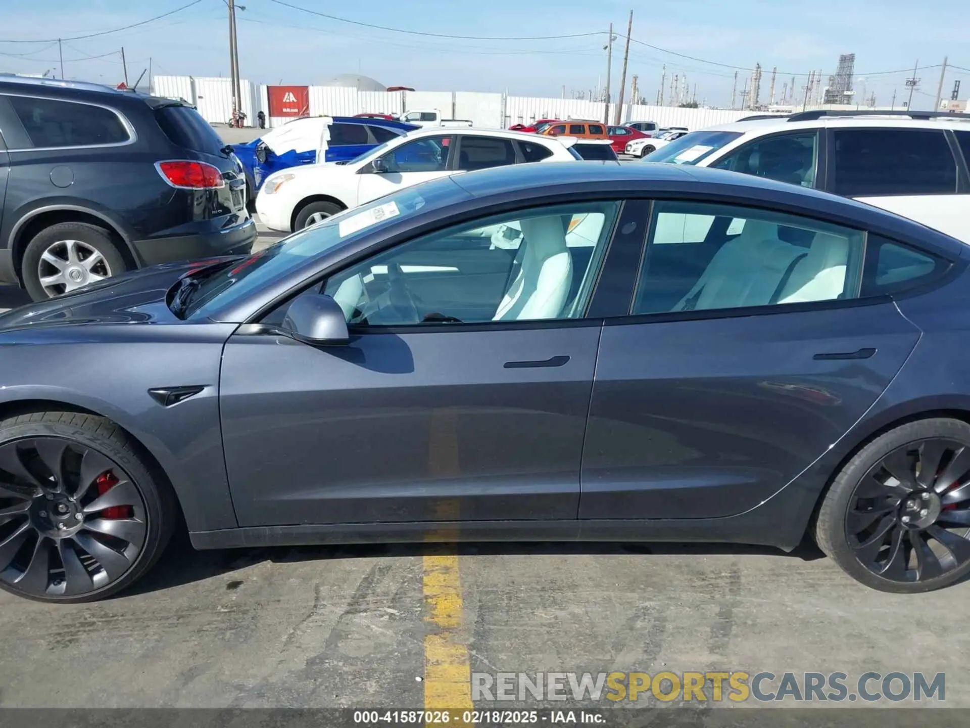 15 Фотография поврежденного автомобиля 5YJ3E1EC4PF705449 TESLA MODEL 3 2023