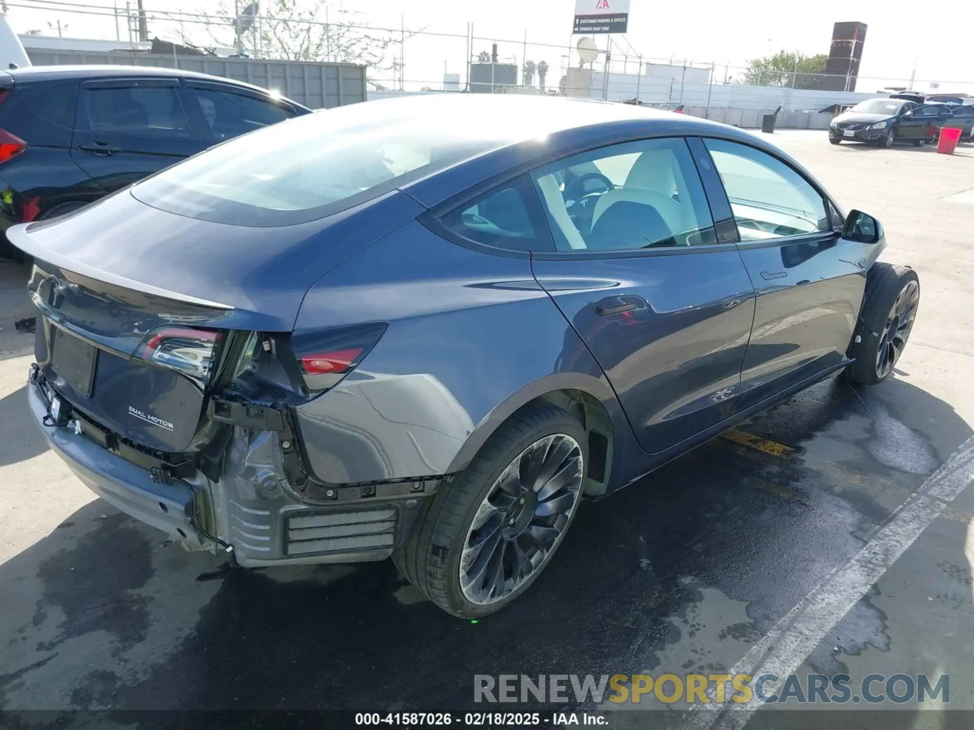 6 Фотография поврежденного автомобиля 5YJ3E1EC4PF705449 TESLA MODEL 3 2023