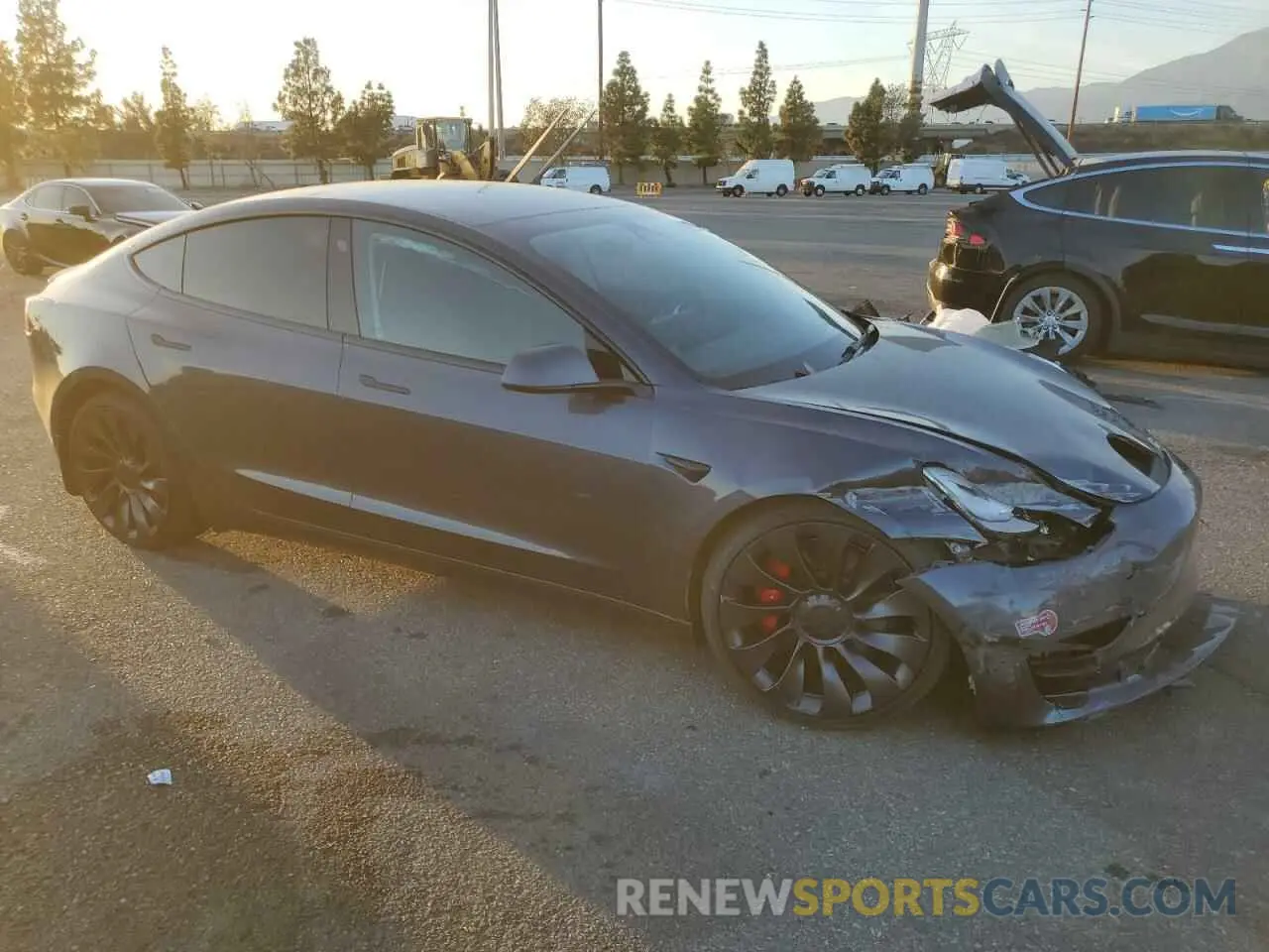4 Фотография поврежденного автомобиля 5YJ3E1EC5PF691822 TESLA MODEL 3 2023