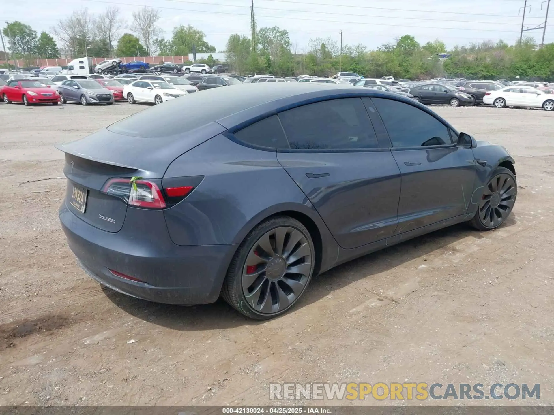 4 Фотография поврежденного автомобиля 5YJ3E1EC6PF383560 TESLA MODEL 3 2023