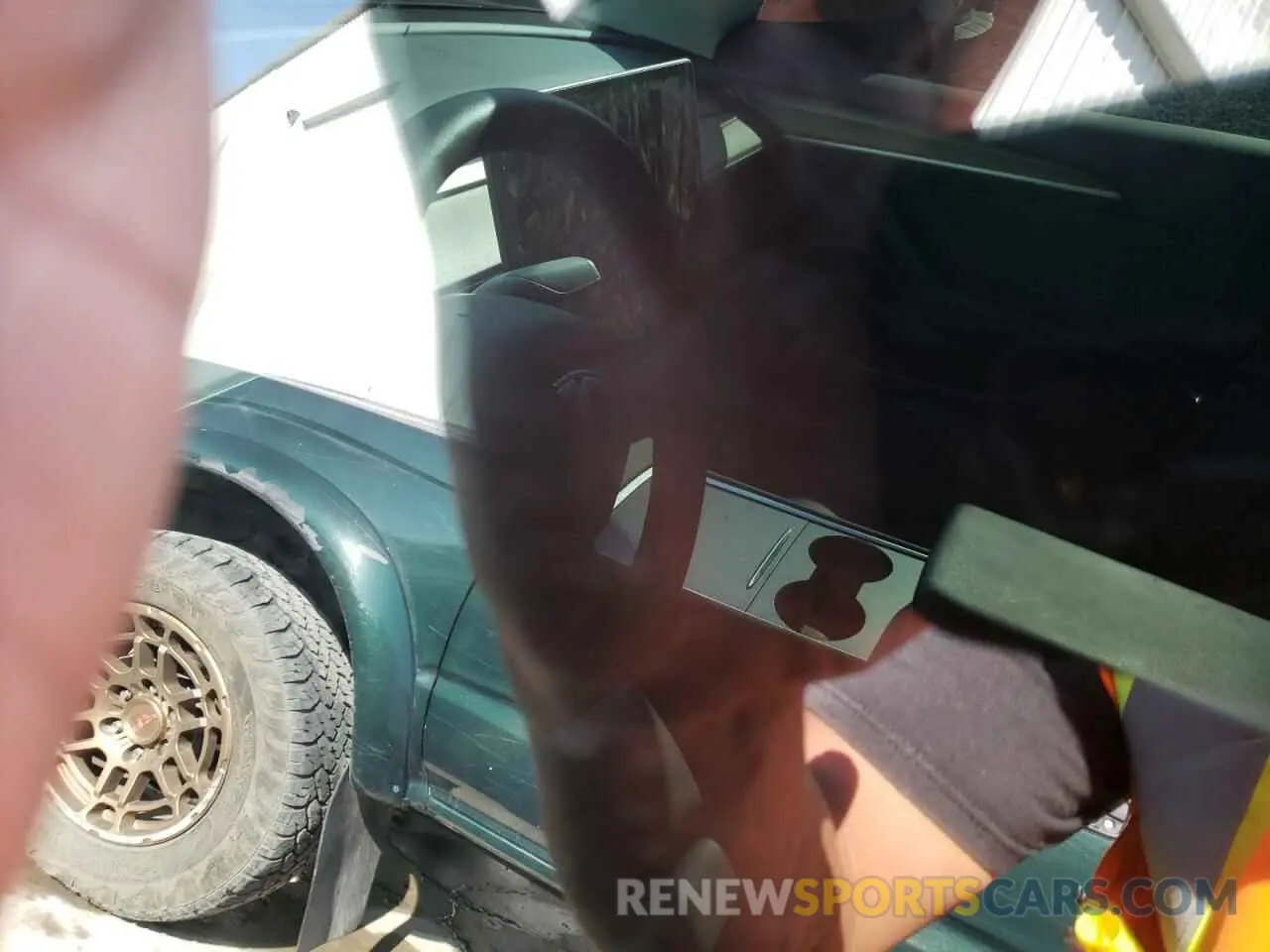 8 Photograph of a damaged car 5YJ3E1EC7PF544062 TESLA MODEL 3 2023