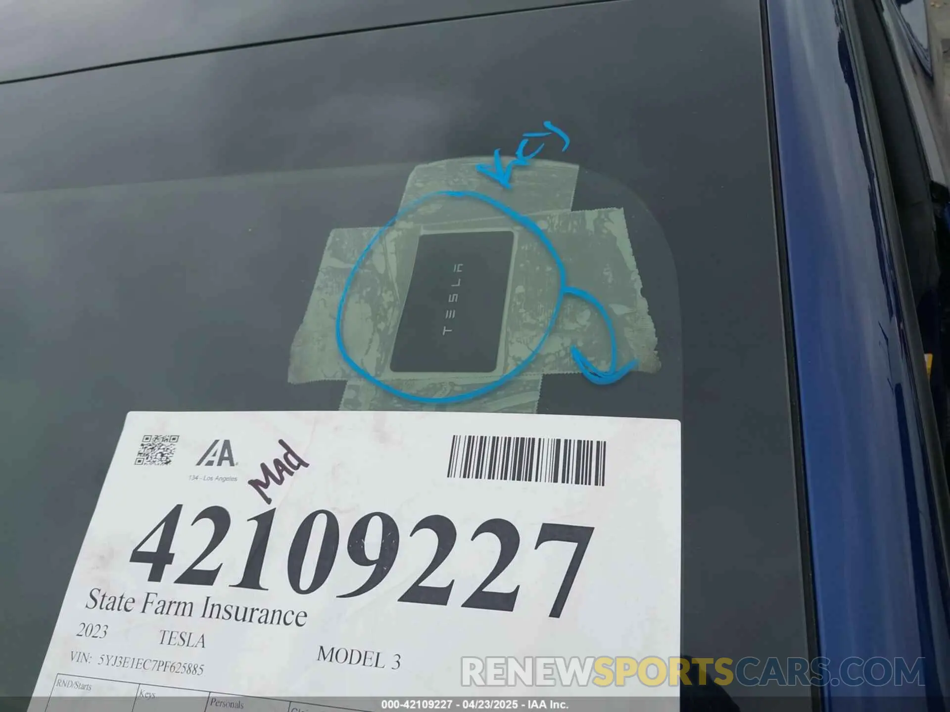 11 Фотография поврежденного автомобиля 5YJ3E1EC7PF625885 TESLA MODEL 3 2023
