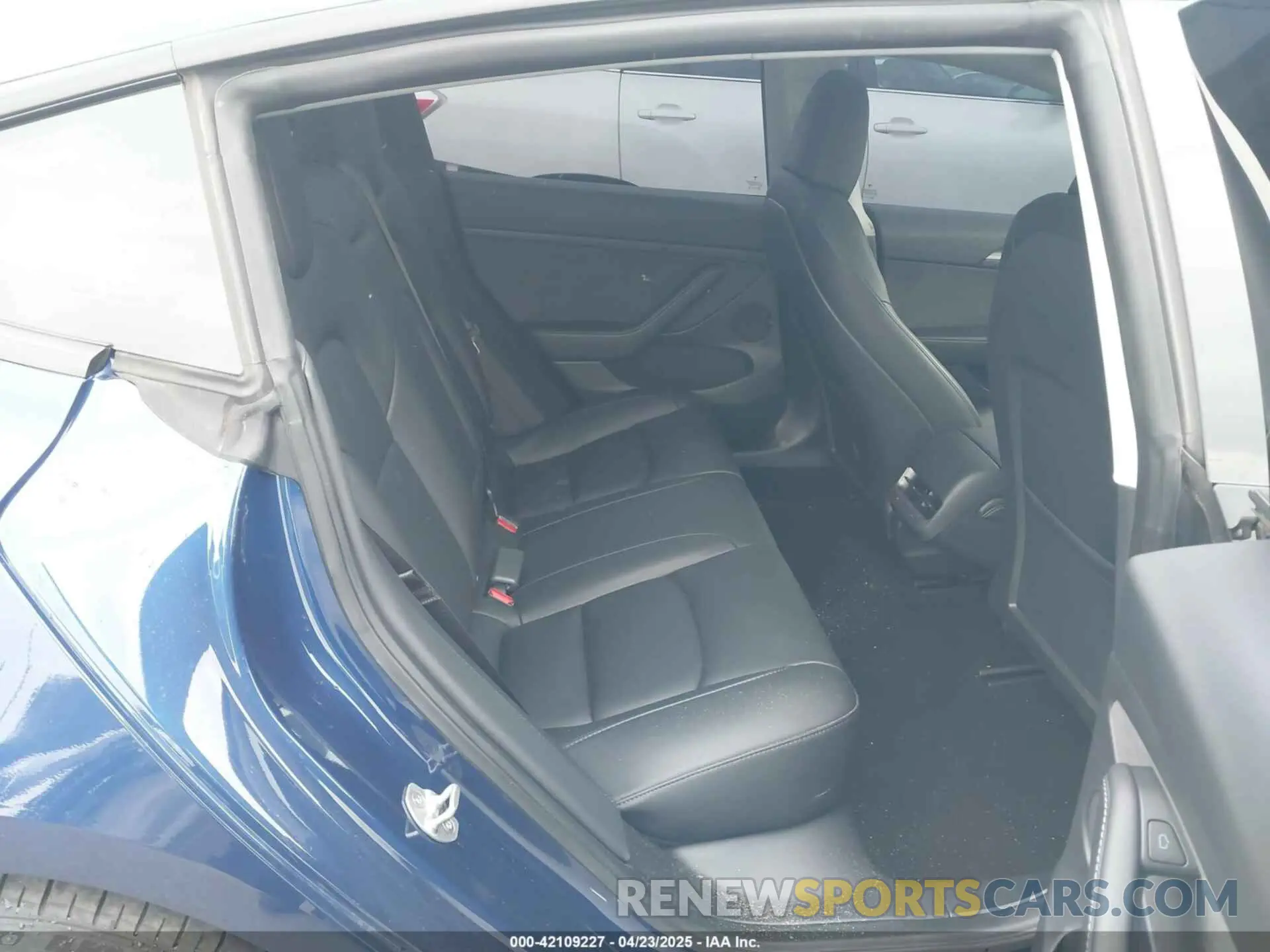 8 Фотография поврежденного автомобиля 5YJ3E1EC7PF625885 TESLA MODEL 3 2023