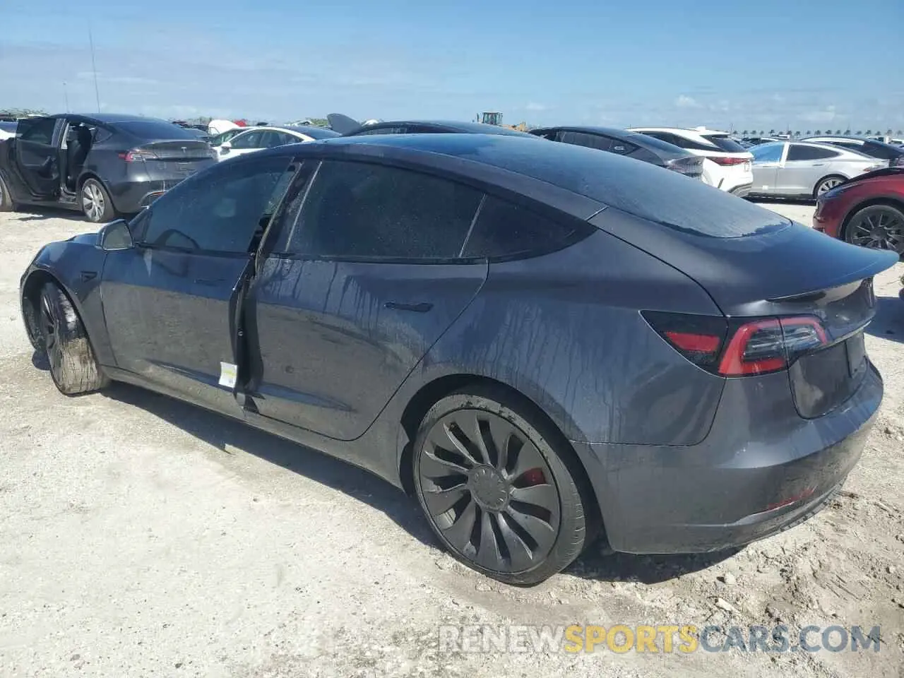 2 Фотография поврежденного автомобиля 5YJ3E1EC7PF701413 TESLA MODEL 3 2023