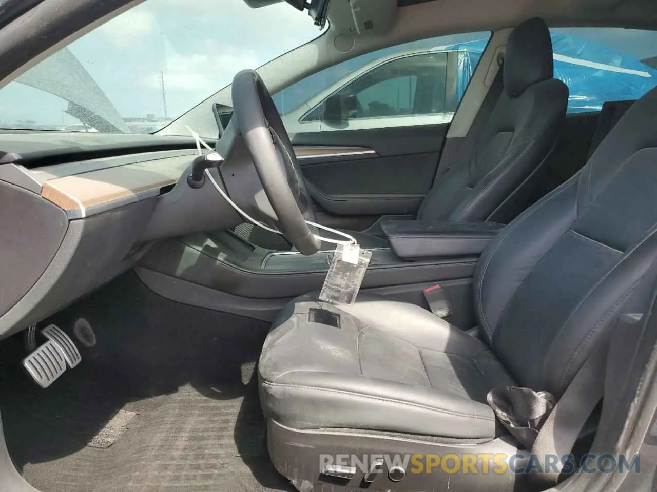 7 Photograph of a damaged car 5YJ3E1EC8PF428952 TESLA MODEL 3 2023