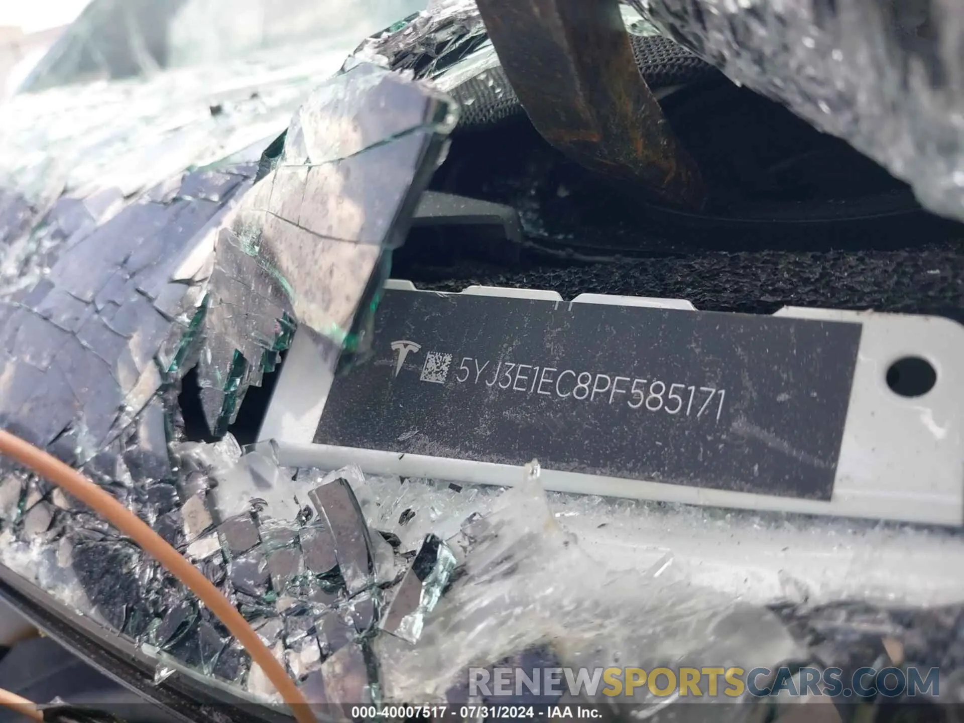 9 Photograph of a damaged car 5YJ3E1EC8PF585171 TESLA MODEL 3 2023