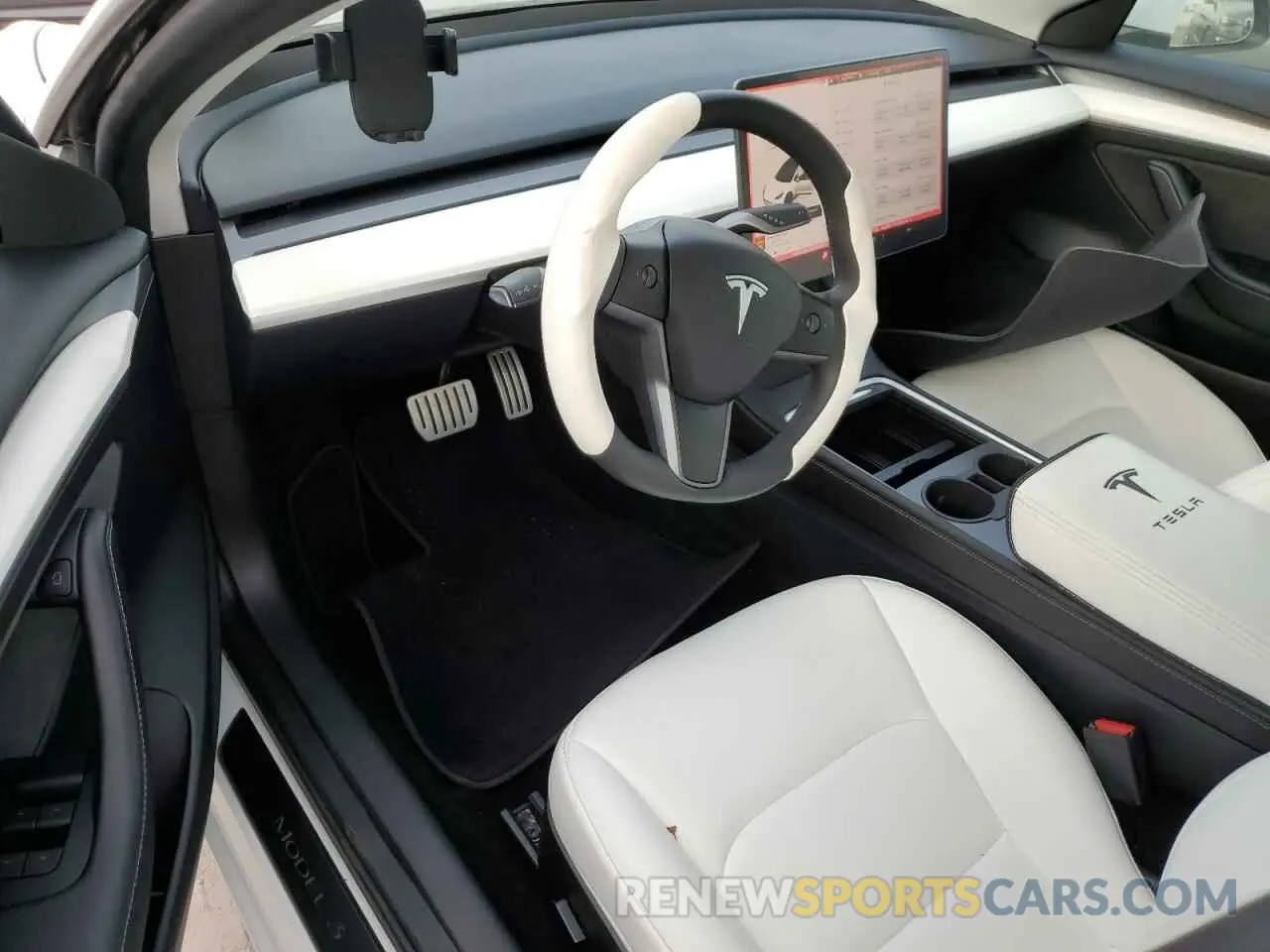 8 Photograph of a damaged car 5YJ3E1EC8PF596672 TESLA MODEL 3 2023