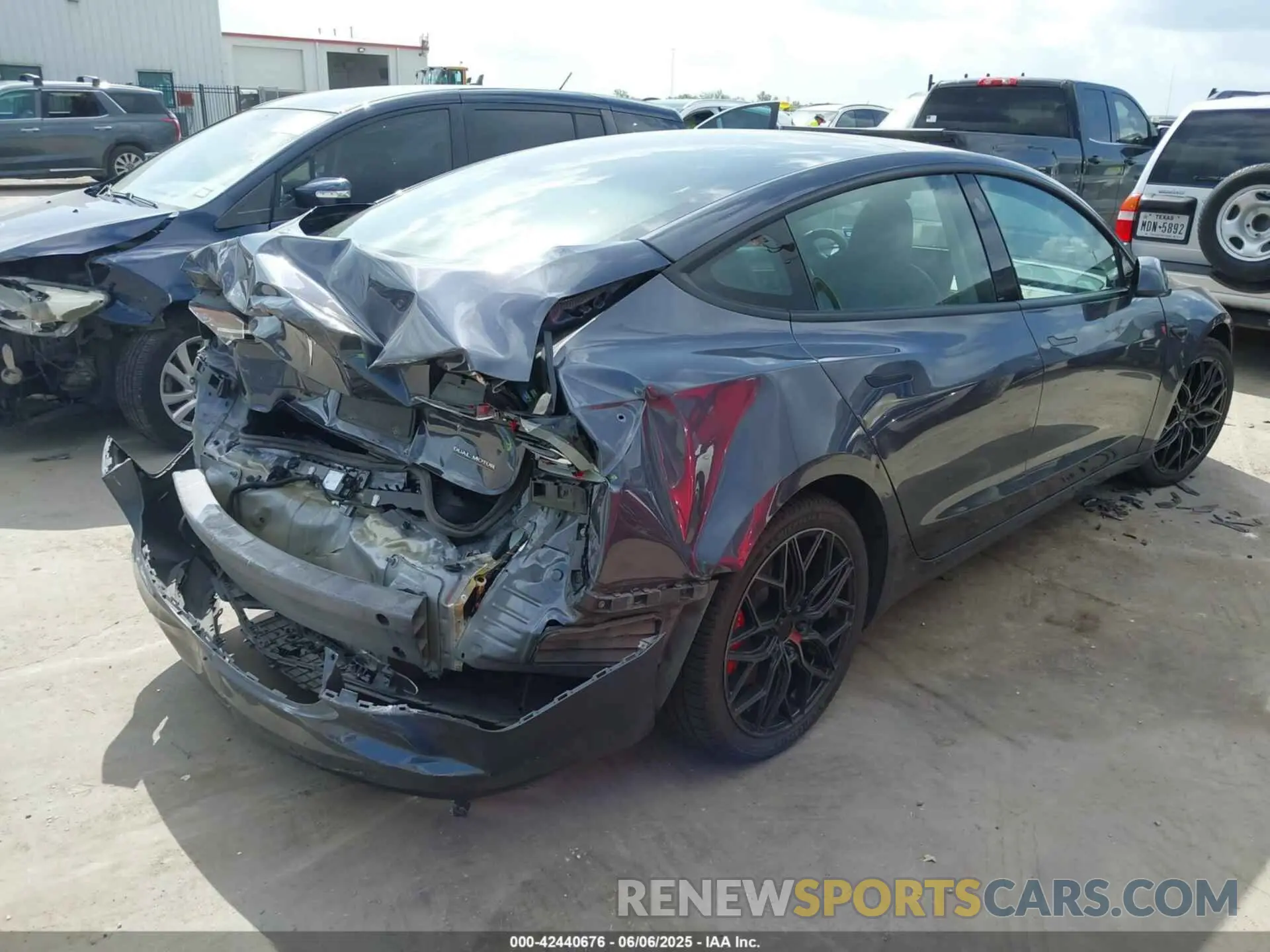 4 Photograph of a damaged car 5YJ3E1EC9PF517784 TESLA MODEL 3 2023