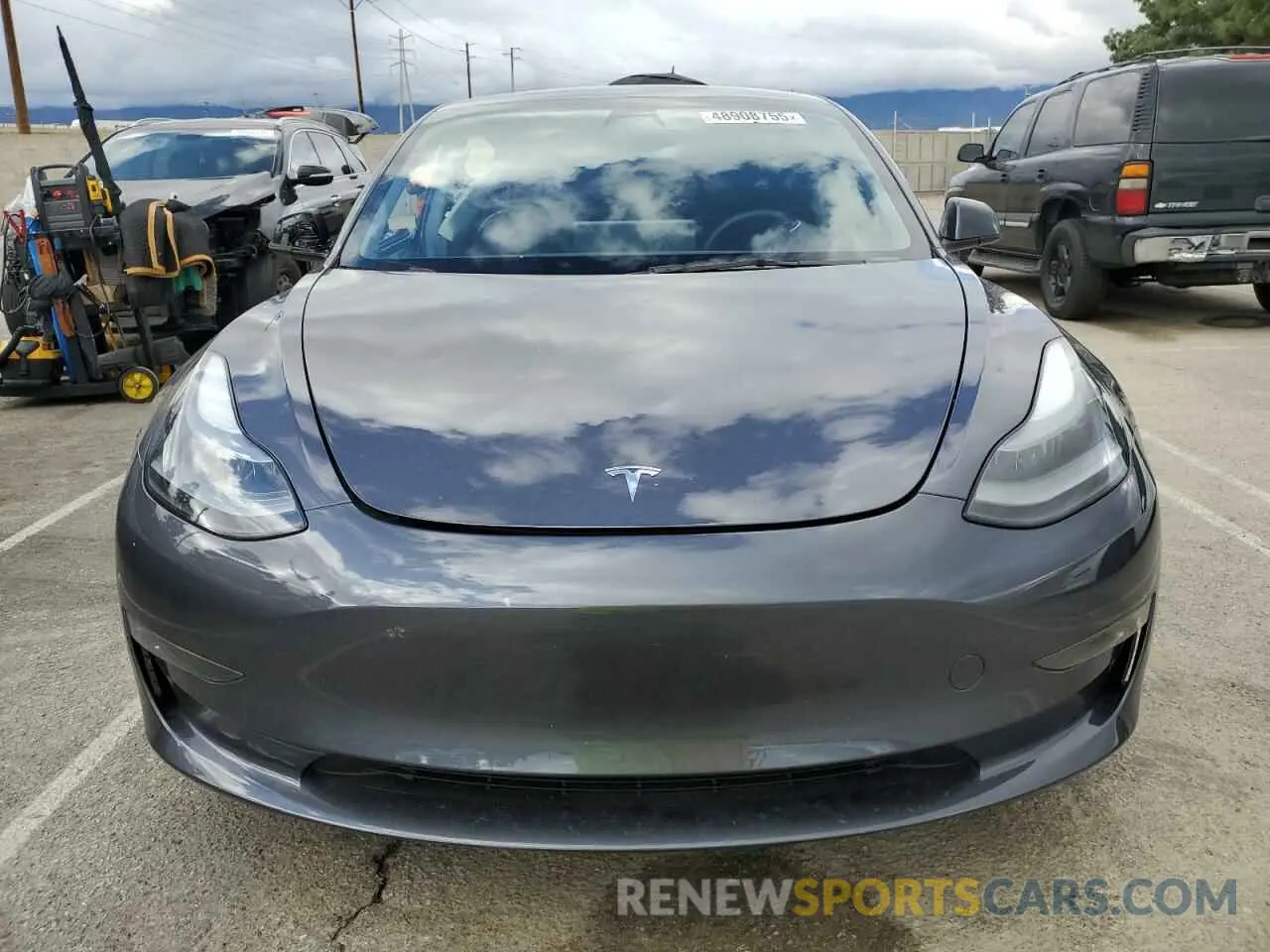 5 Photograph of a damaged car 5YJ3E1EC9PF633549 TESLA MODEL 3 2023