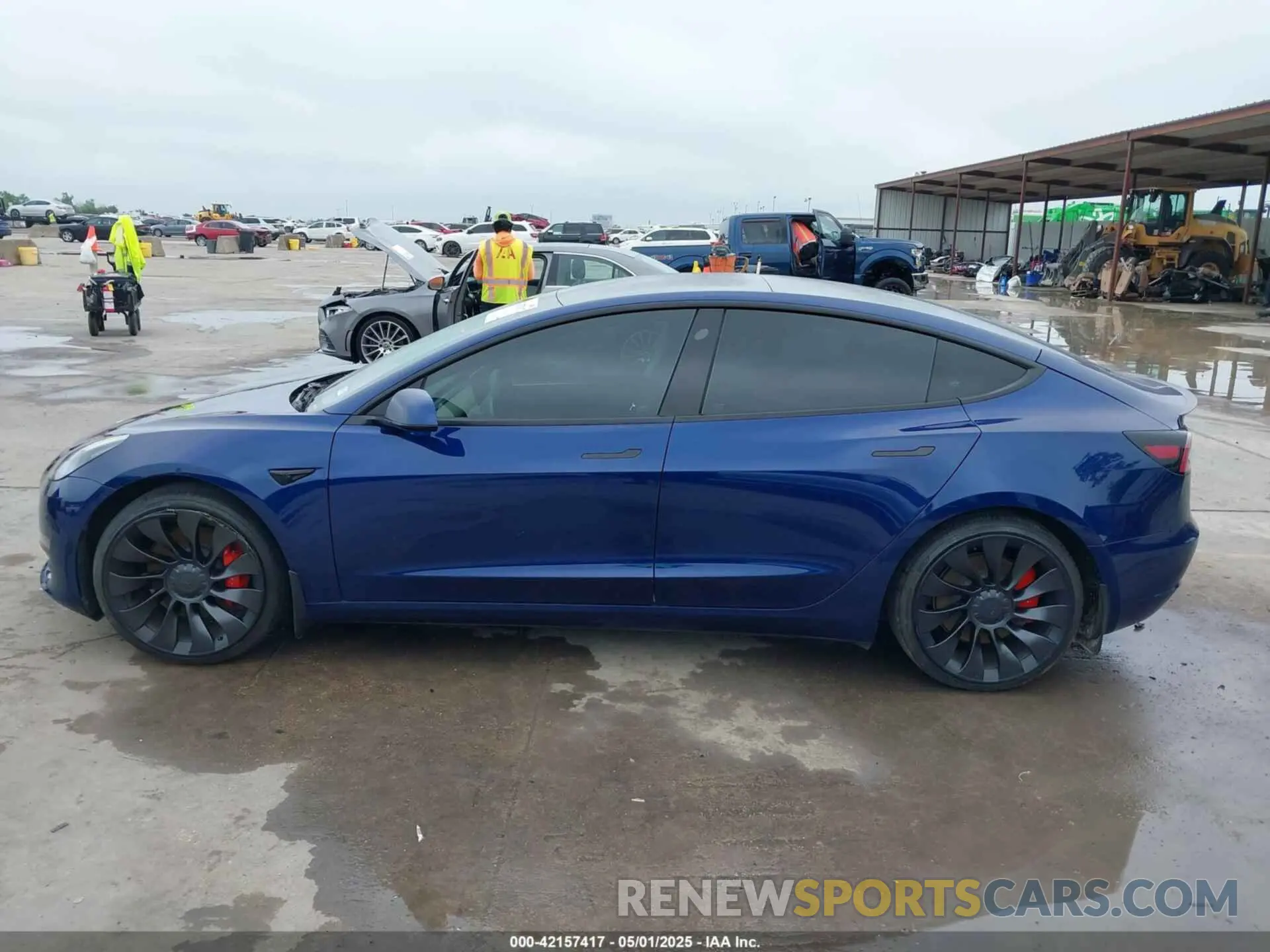 13 Photograph of a damaged car 5YJ3E1ECXPF551538 TESLA MODEL 3 2023