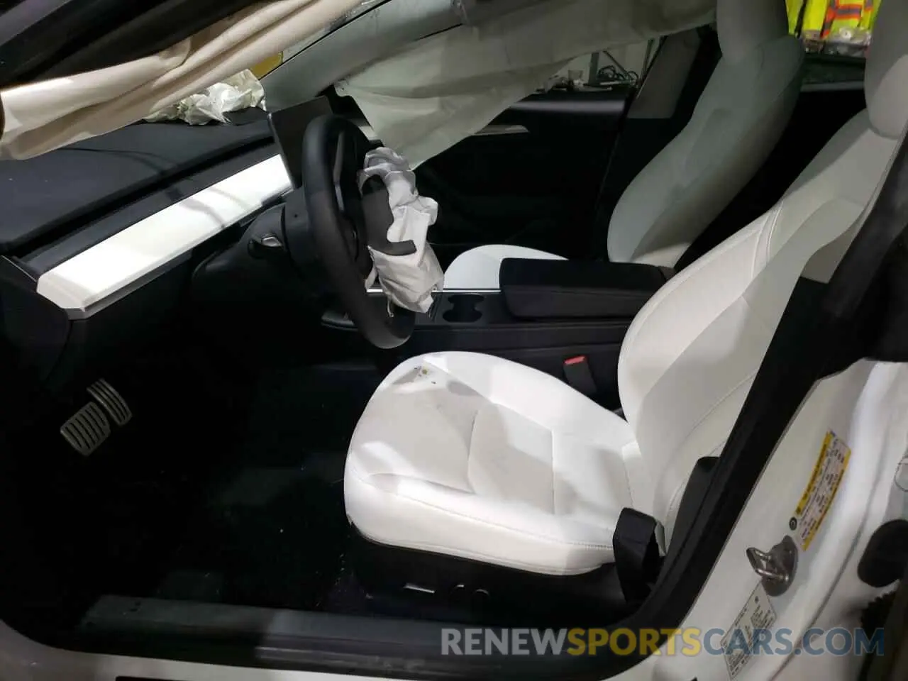 7 Photograph of a damaged car 5YJ3E1ECXPF587942 TESLA MODEL 3 2023