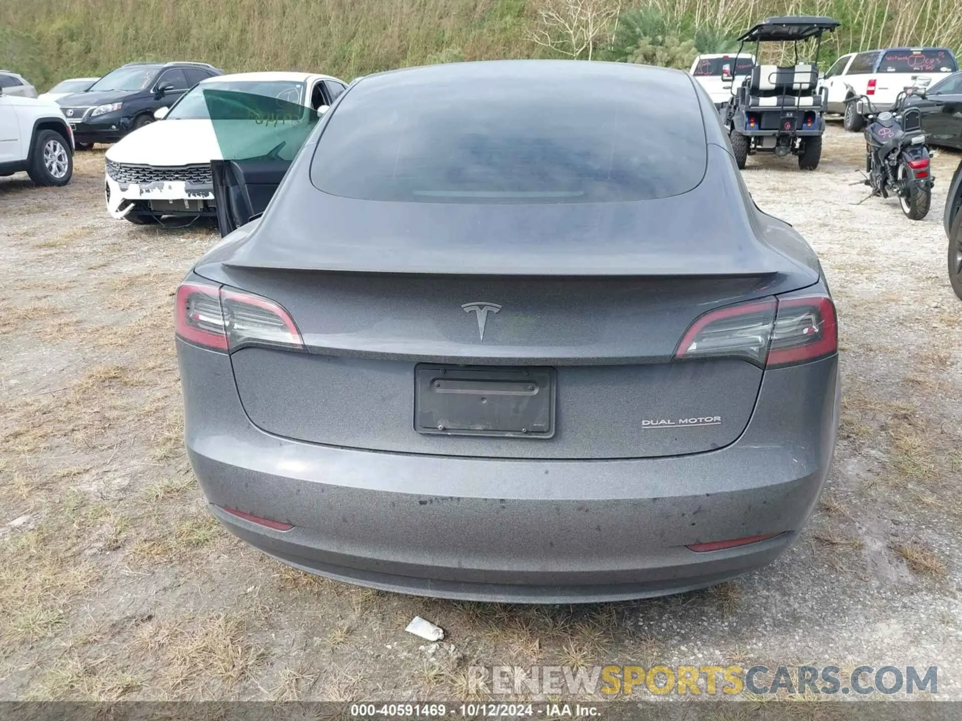 15 Photograph of a damaged car 5YJ3E1ECXPF668892 TESLA MODEL 3 2023