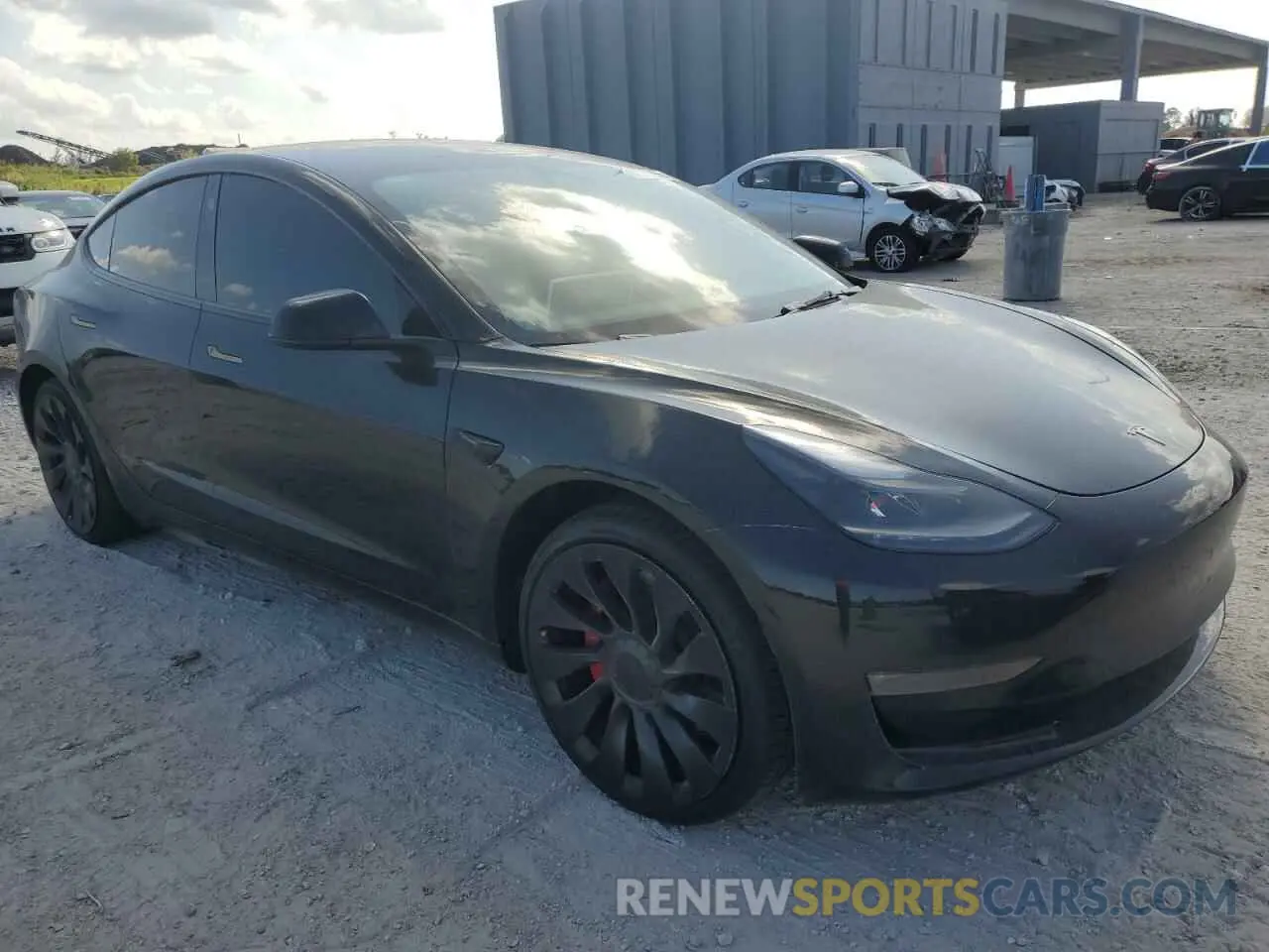 4 Photograph of a damaged car 5YJ3E1ECXPF693419 TESLA MODEL 3 2023