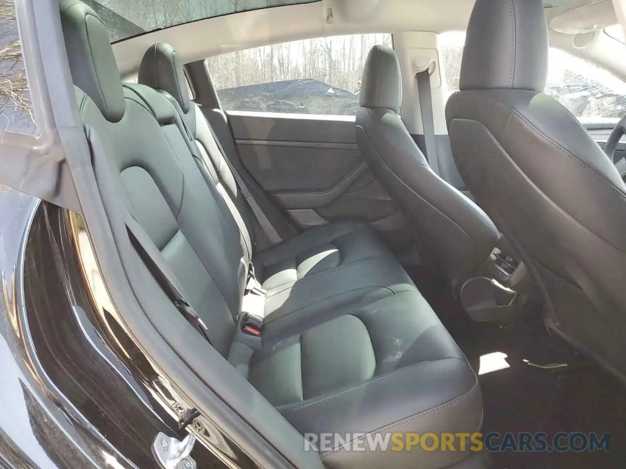 10 Photograph of a damaged car LRW3E1FA5PC920846 TESLA MODEL 3 2023