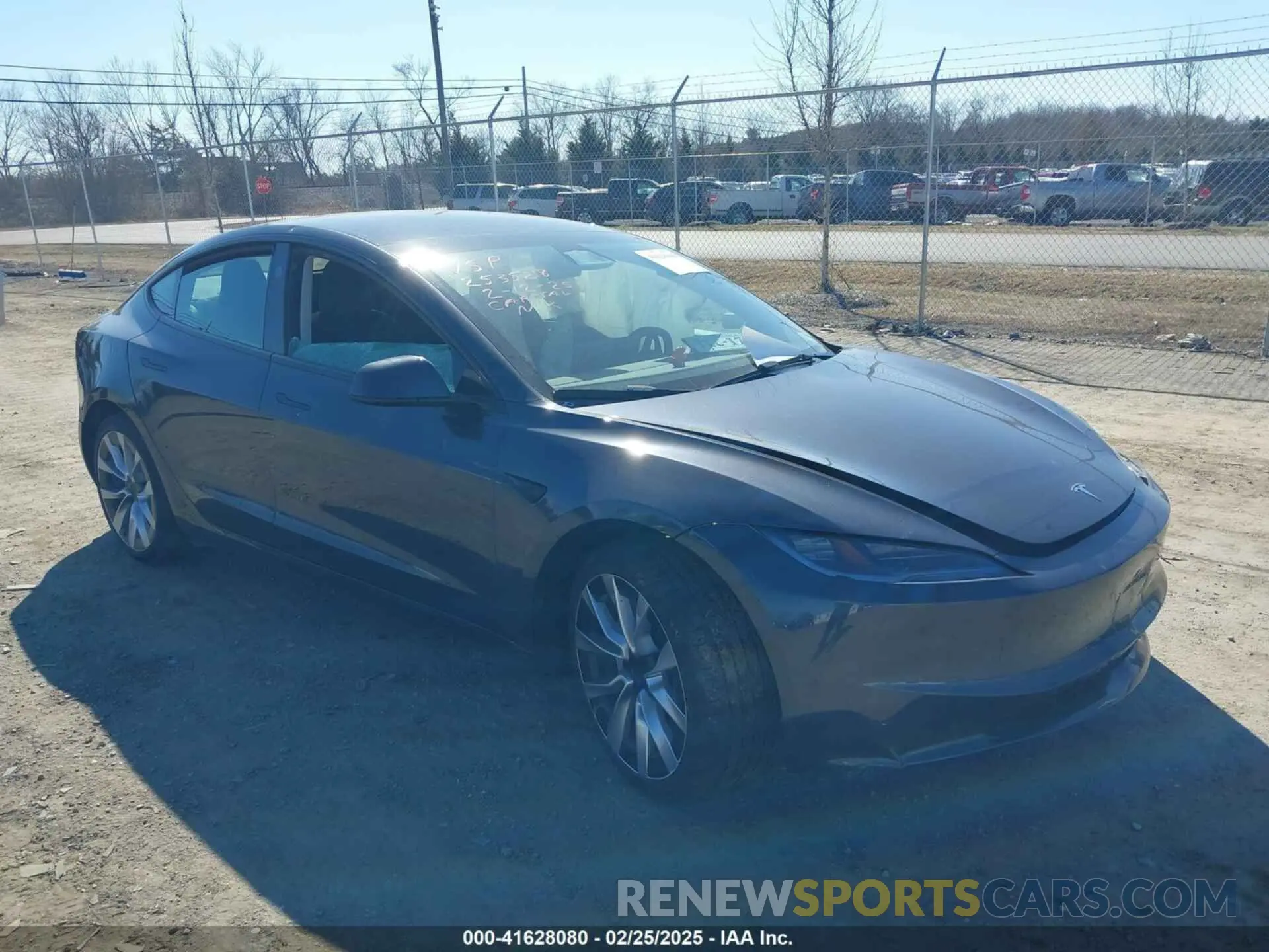 1 Фотография поврежденного автомобиля 5YJ3E1EA0RF721956 TESLA MODEL 3 2024