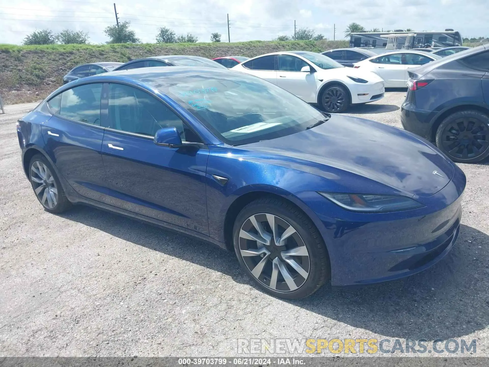 1 Фотография поврежденного автомобиля 5YJ3E1EA0RF749448 TESLA MODEL 3 2024