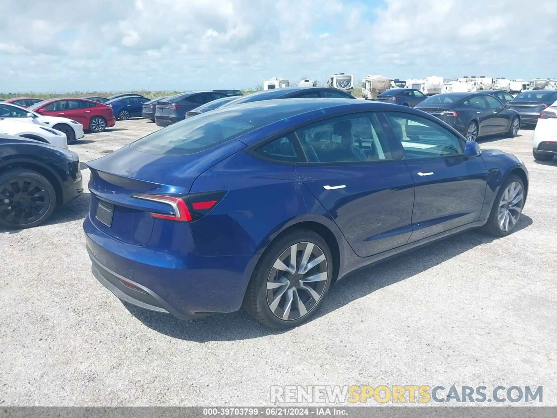 4 Фотография поврежденного автомобиля 5YJ3E1EA0RF749448 TESLA MODEL 3 2024
