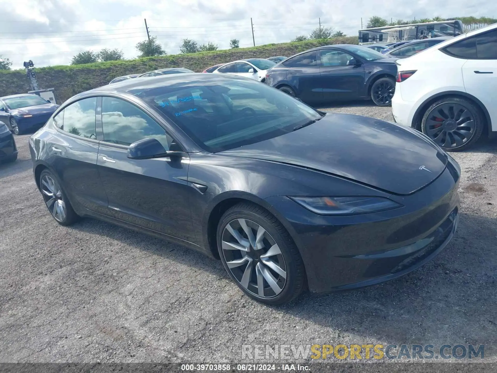 1 Фотография поврежденного автомобиля 5YJ3E1EA0RF750616 TESLA MODEL 3 2024