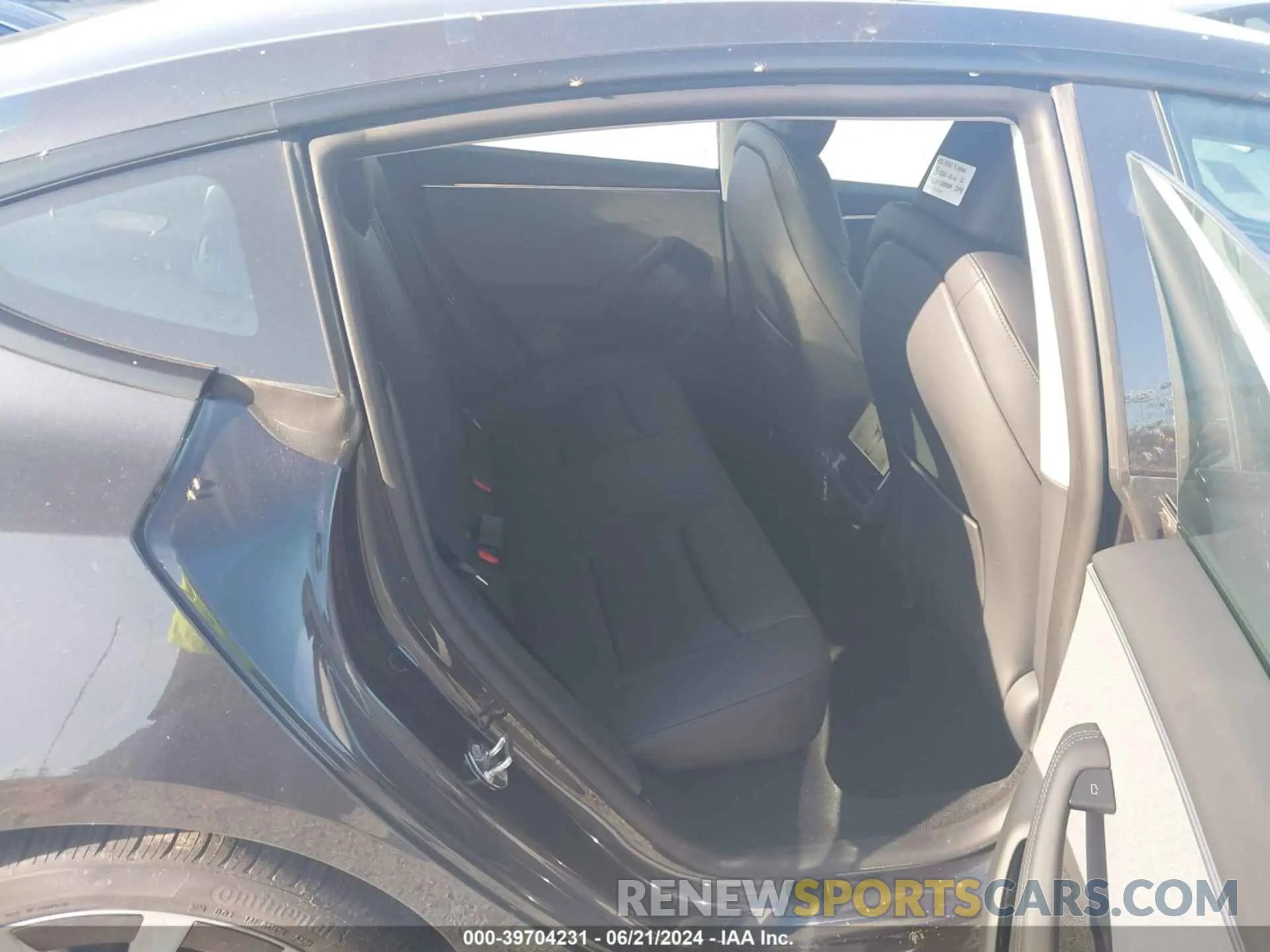 8 Фотография поврежденного автомобиля 5YJ3E1EA0RF752107 TESLA MODEL 3 2024