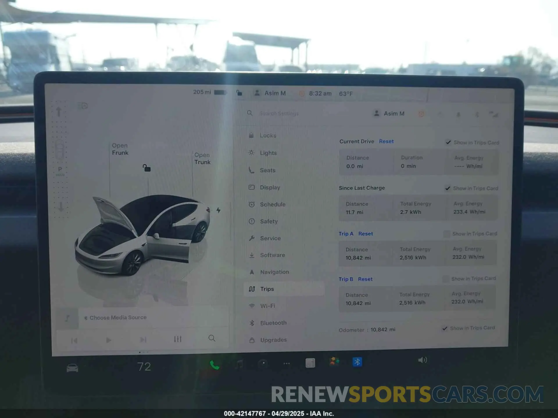 7 Photograph of a damaged car 5YJ3E1EA0RF752172 TESLA MODEL 3 2024