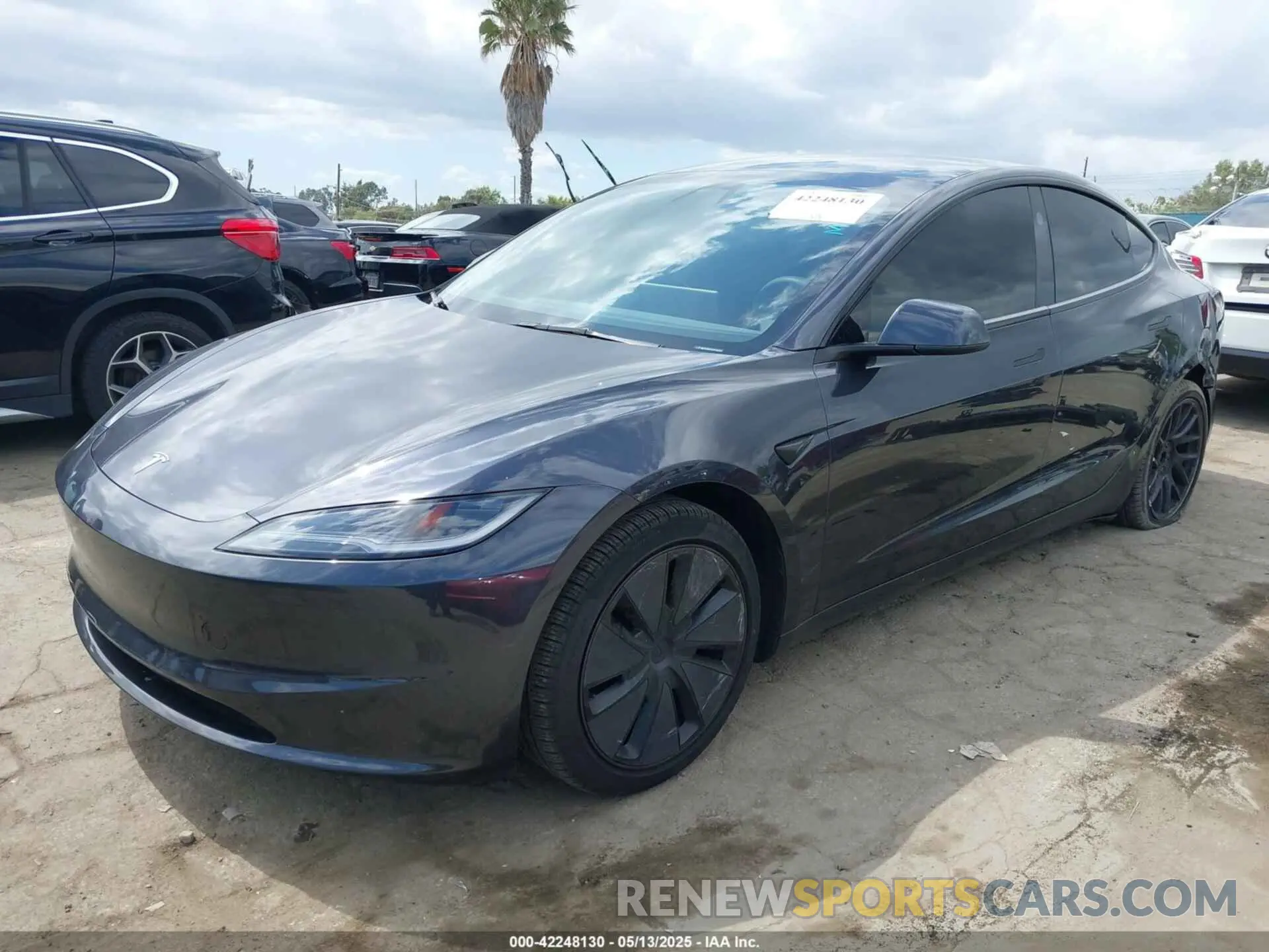 2 Фотография поврежденного автомобиля 5YJ3E1EA0RF782725 TESLA MODEL 3 2024