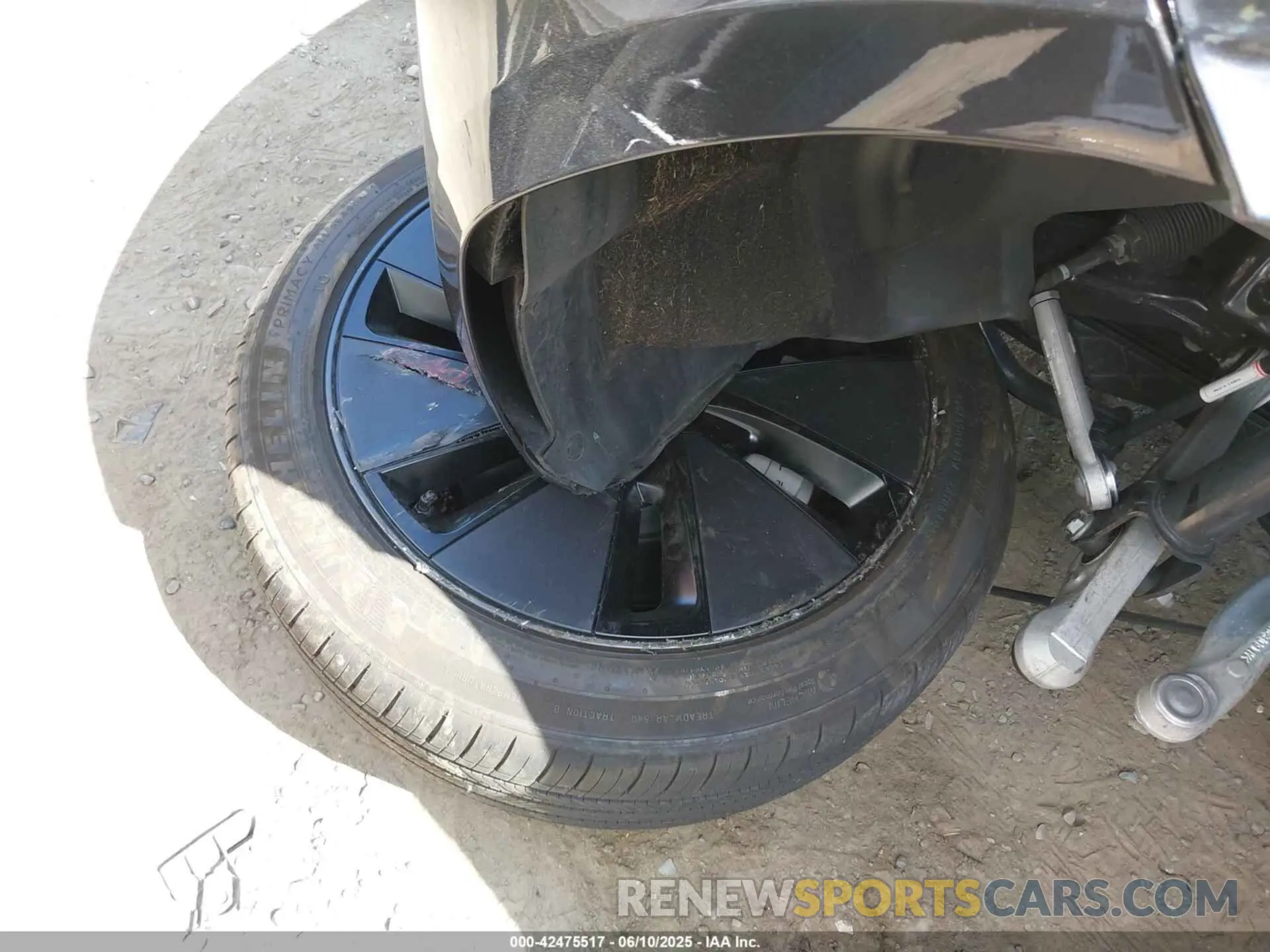 11 Photograph of a damaged car 5YJ3E1EA0RF823760 TESLA MODEL 3 2024