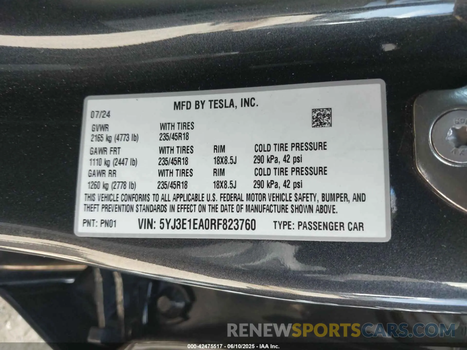 9 Photograph of a damaged car 5YJ3E1EA0RF823760 TESLA MODEL 3 2024