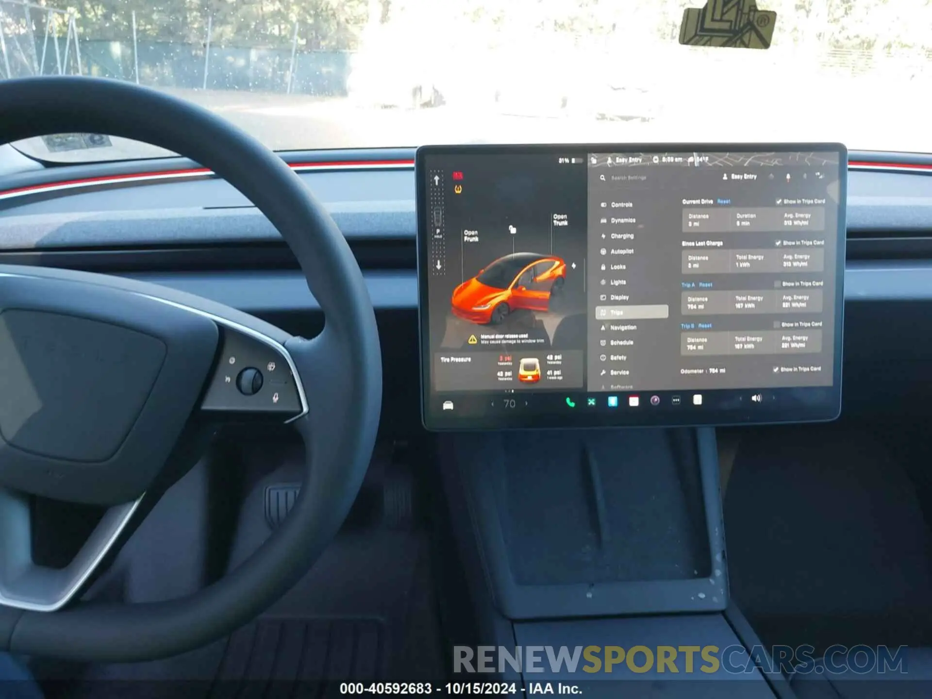 18 Фотография поврежденного автомобиля 5YJ3E1EA0RF843569 TESLA MODEL 3 2024