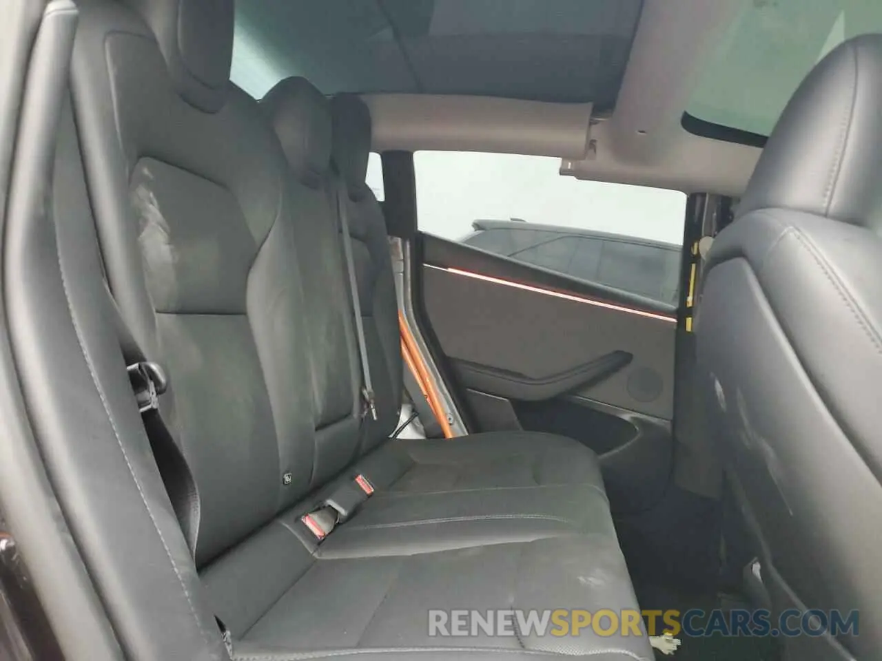 10 Фотография поврежденного автомобиля 5YJ3E1EA0RF861070 TESLA MODEL 3 2024