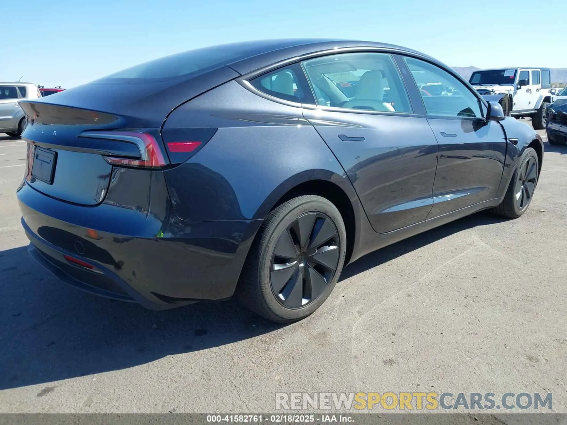 4 Photograph of a damaged car 5YJ3E1EA0RF871954 TESLA MODEL 3 2024
