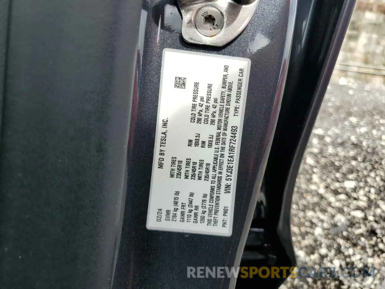12 Photograph of a damaged car 5YJ3E1EA1RF724493 TESLA MODEL 3 2024