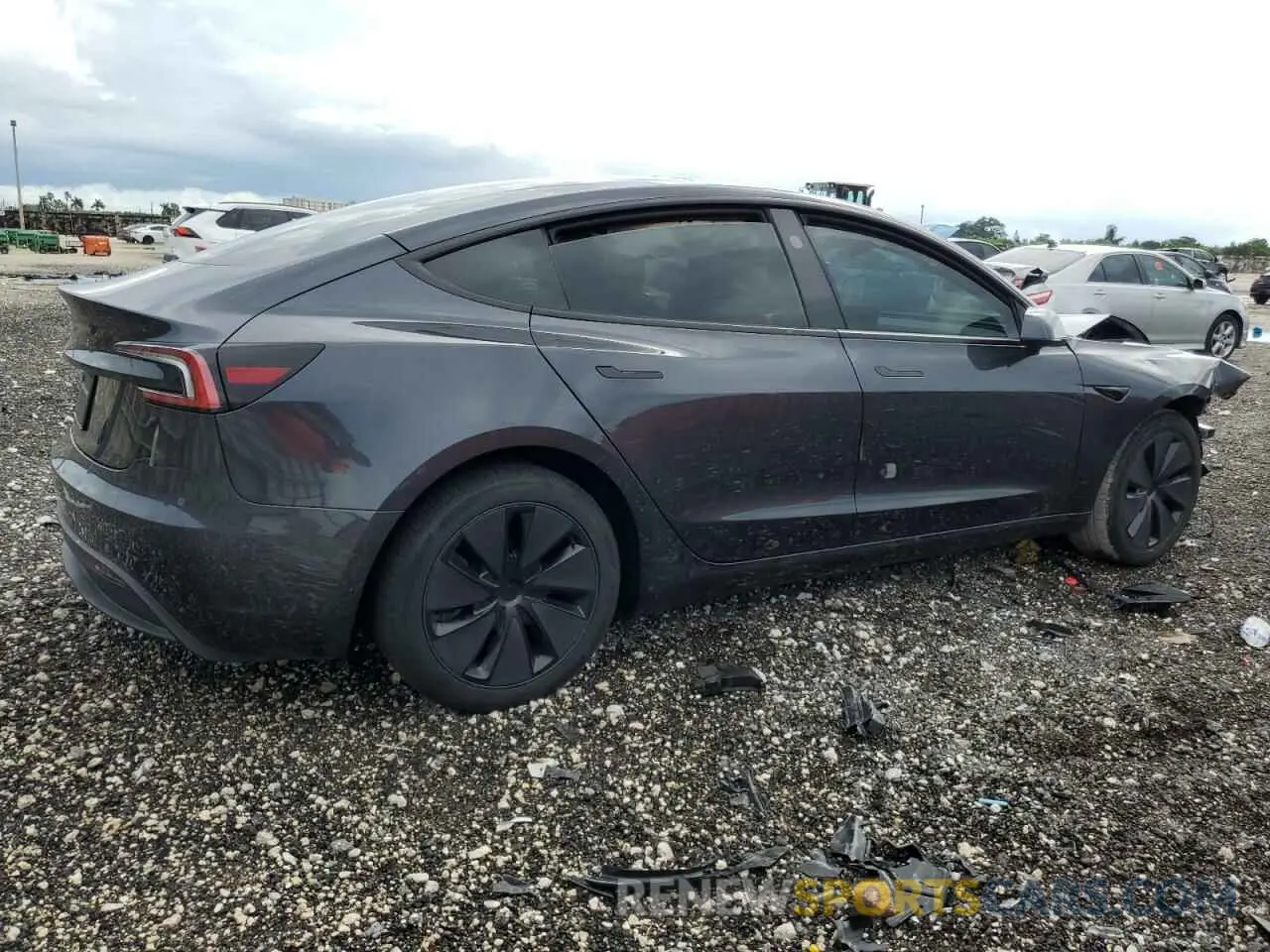 3 Photograph of a damaged car 5YJ3E1EA1RF724493 TESLA MODEL 3 2024