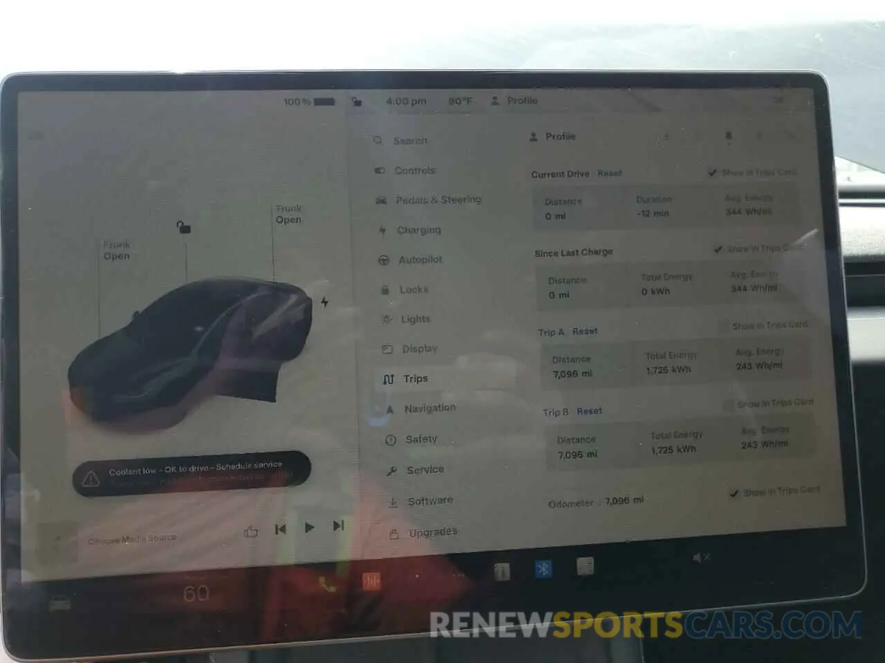 9 Photograph of a damaged car 5YJ3E1EA1RF724493 TESLA MODEL 3 2024