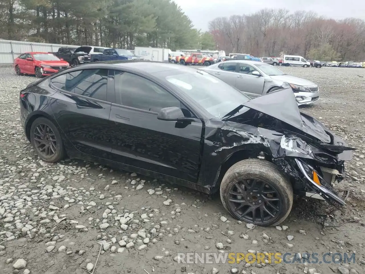 4 Photograph of a damaged car 5YJ3E1EA1RF730892 TESLA MODEL 3 2024