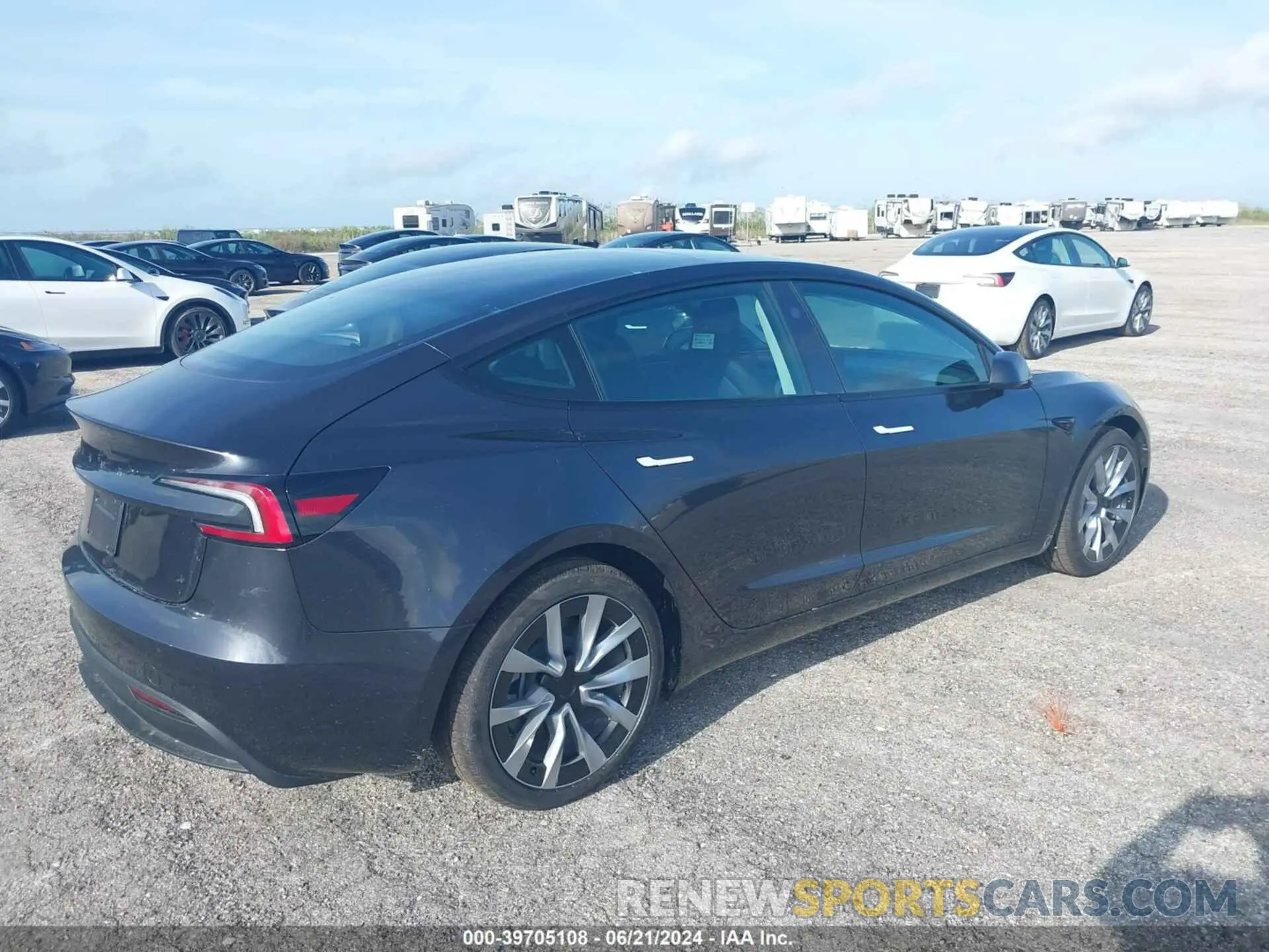 4 Photograph of a damaged car 5YJ3E1EA1RF768929 TESLA MODEL 3 2024