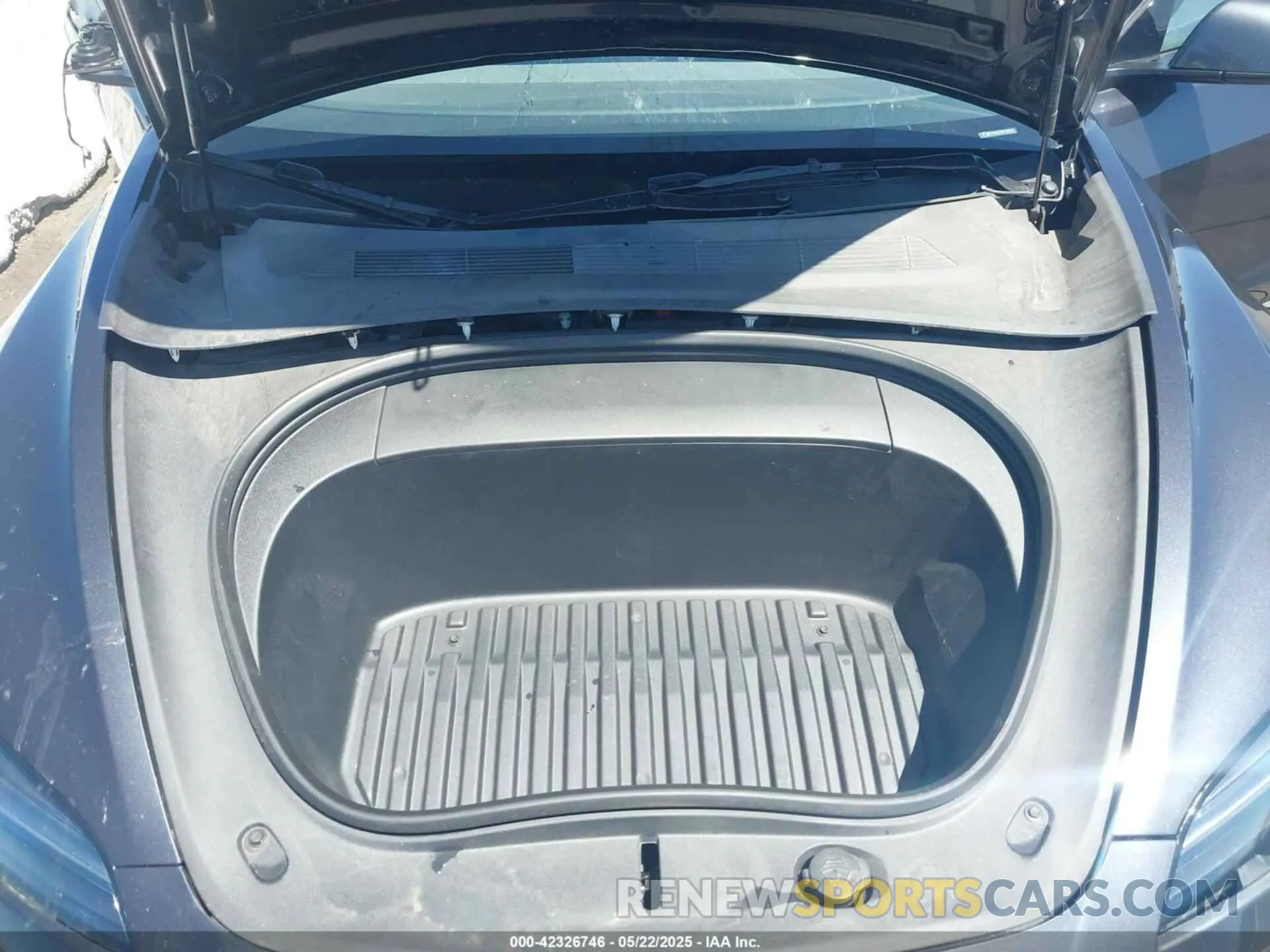 10 Photograph of a damaged car 5YJ3E1EA1RF782328 TESLA MODEL 3 2024