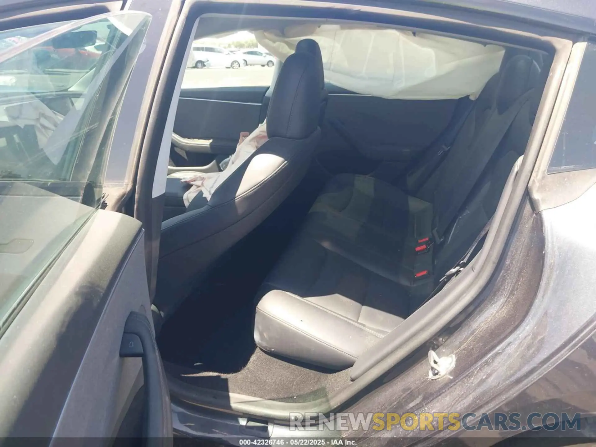 8 Photograph of a damaged car 5YJ3E1EA1RF782328 TESLA MODEL 3 2024