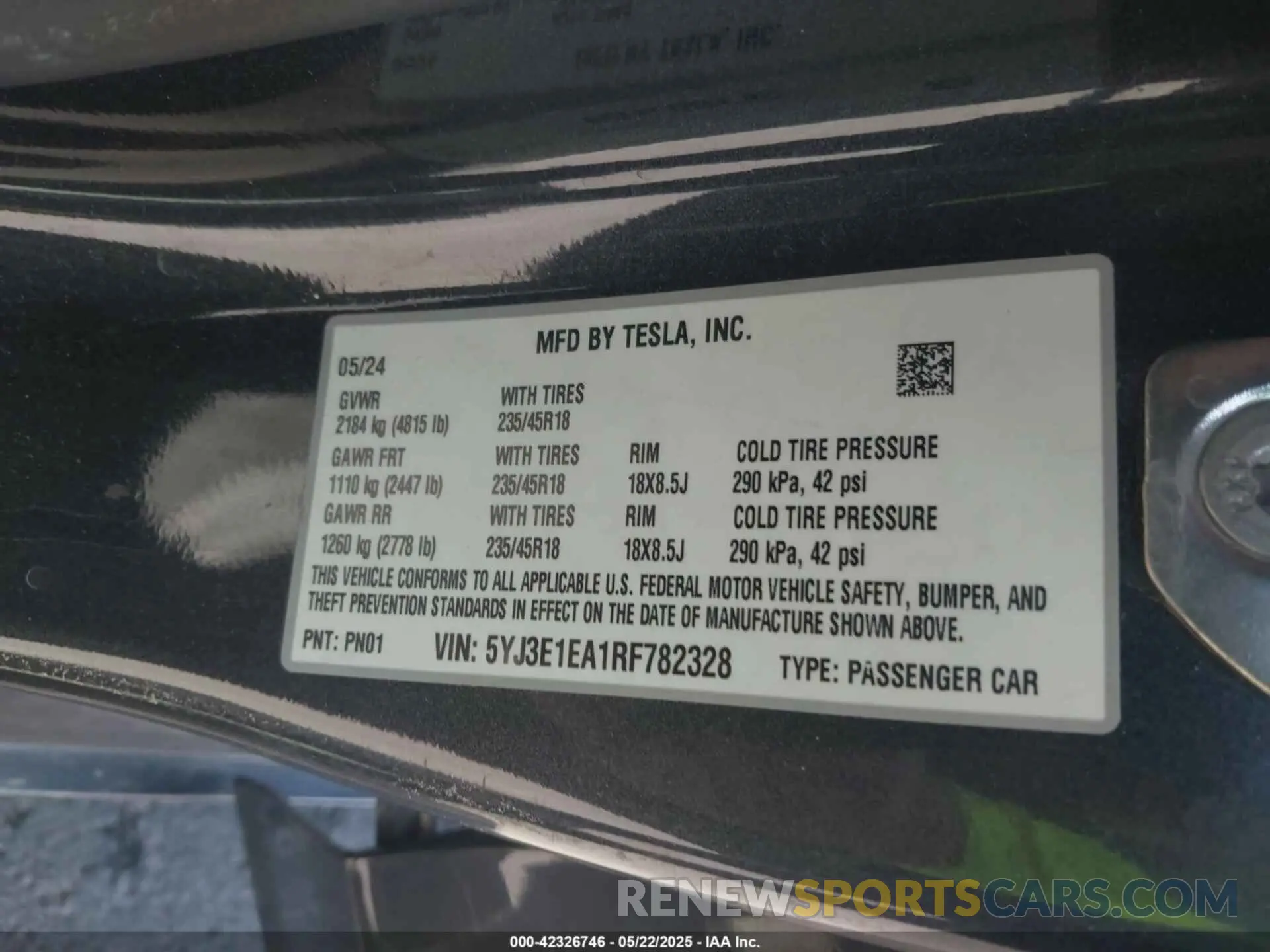 9 Photograph of a damaged car 5YJ3E1EA1RF782328 TESLA MODEL 3 2024