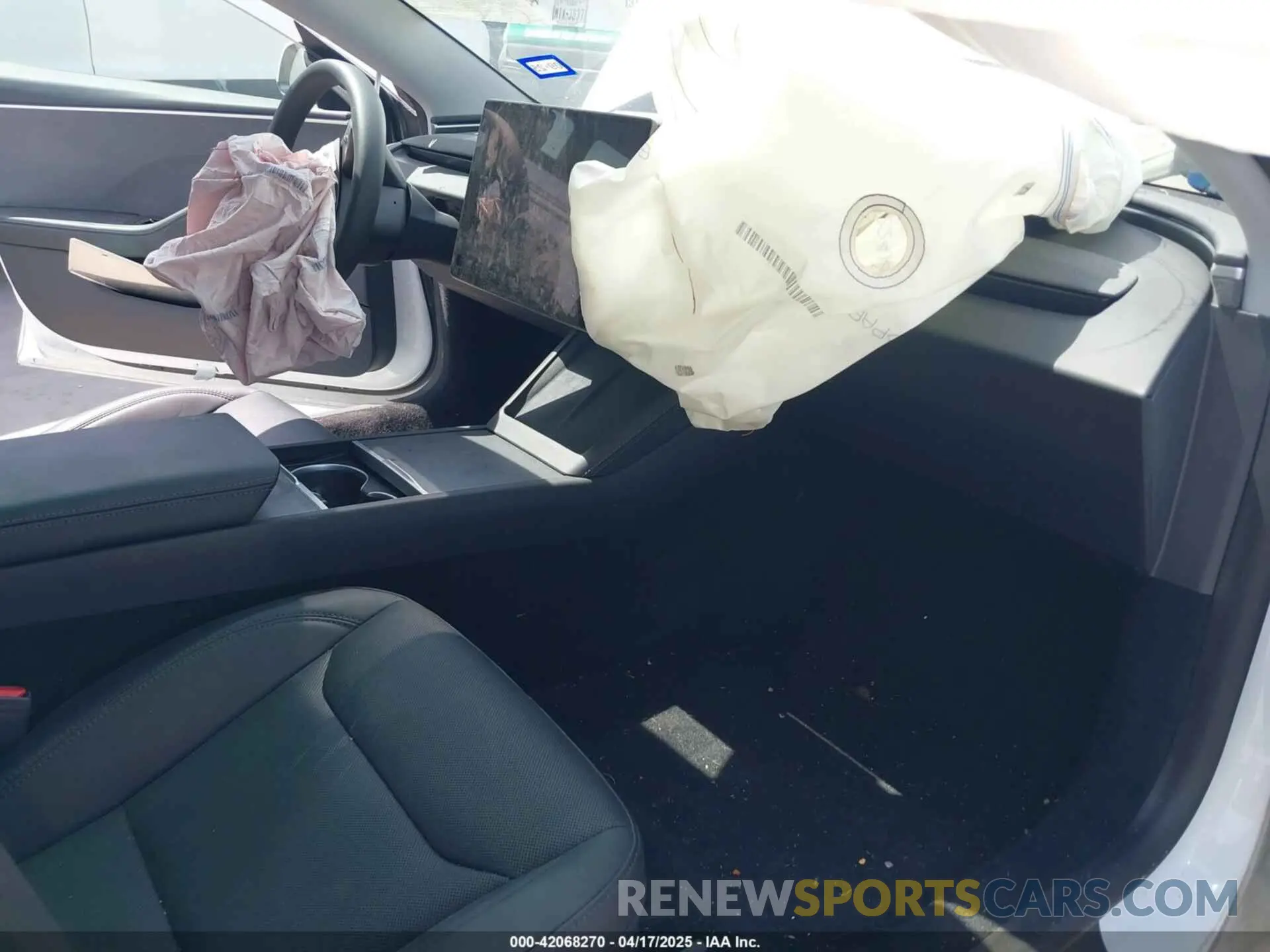 5 Фотография поврежденного автомобиля 5YJ3E1EA1RF784399 TESLA MODEL 3 2024