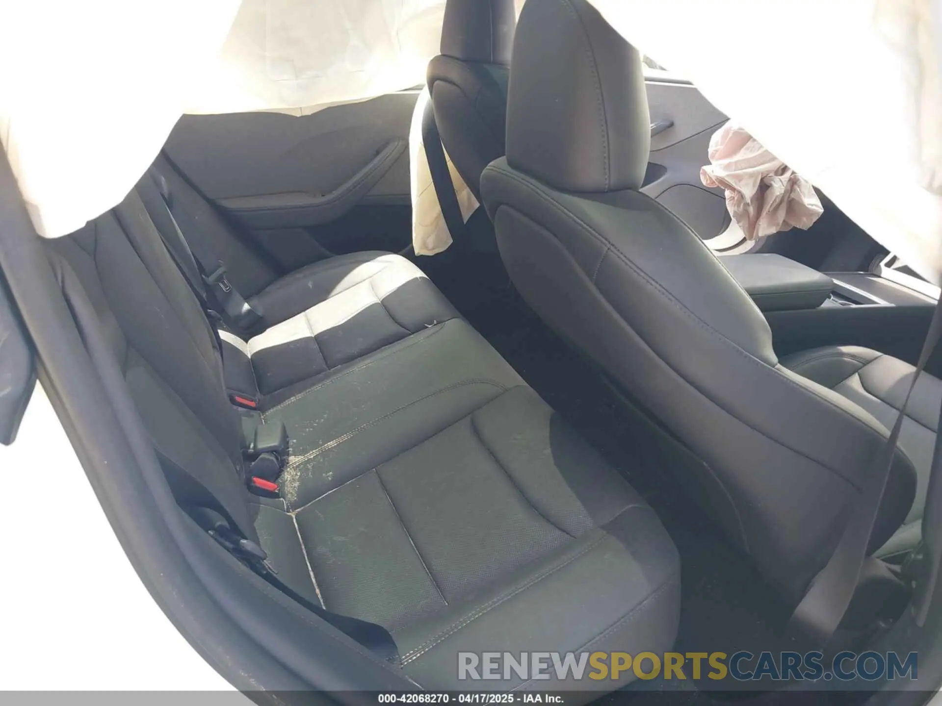 8 Фотография поврежденного автомобиля 5YJ3E1EA1RF784399 TESLA MODEL 3 2024