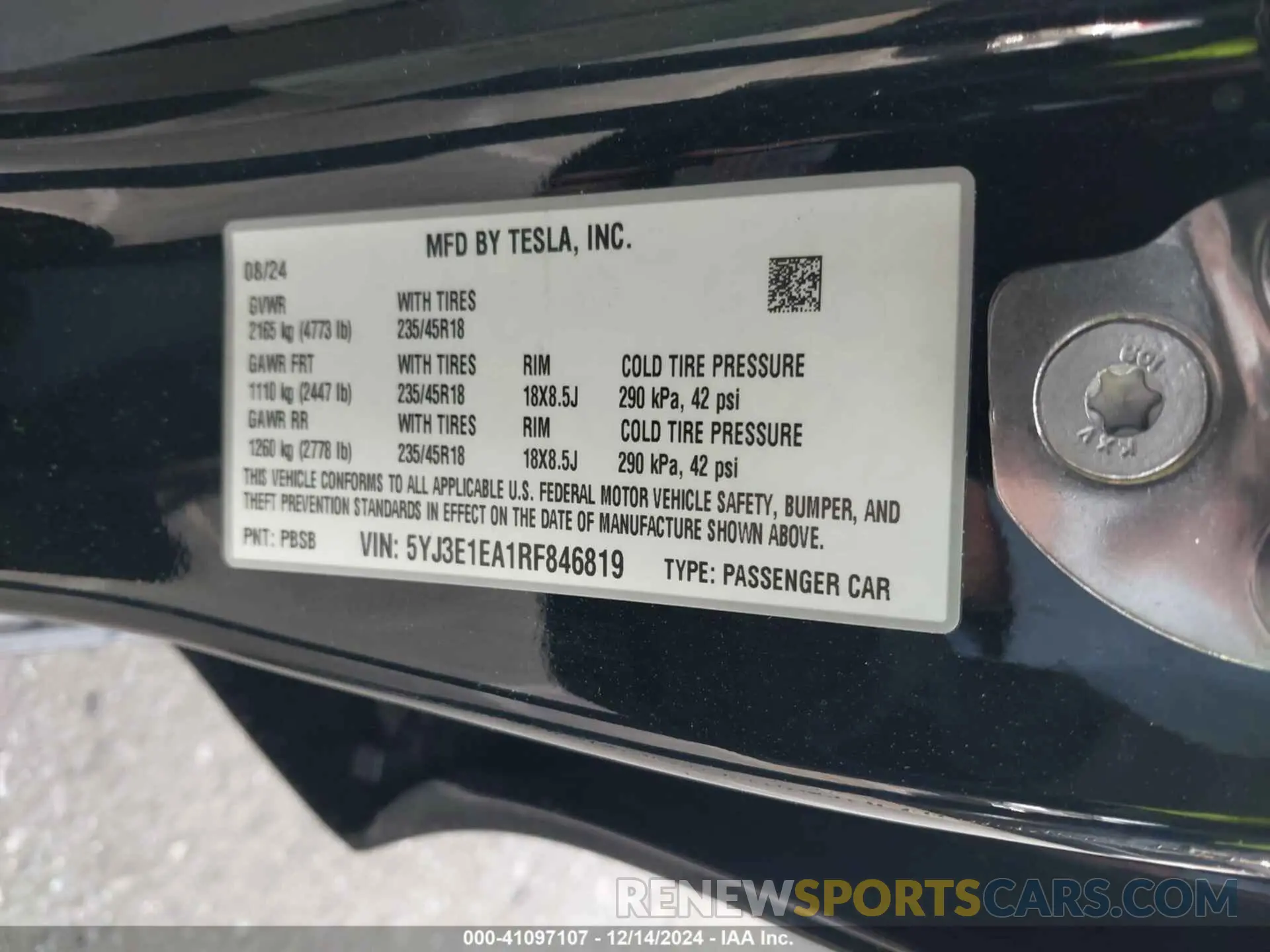 9 Photograph of a damaged car 5YJ3E1EA1RF846819 TESLA MODEL 3 2024