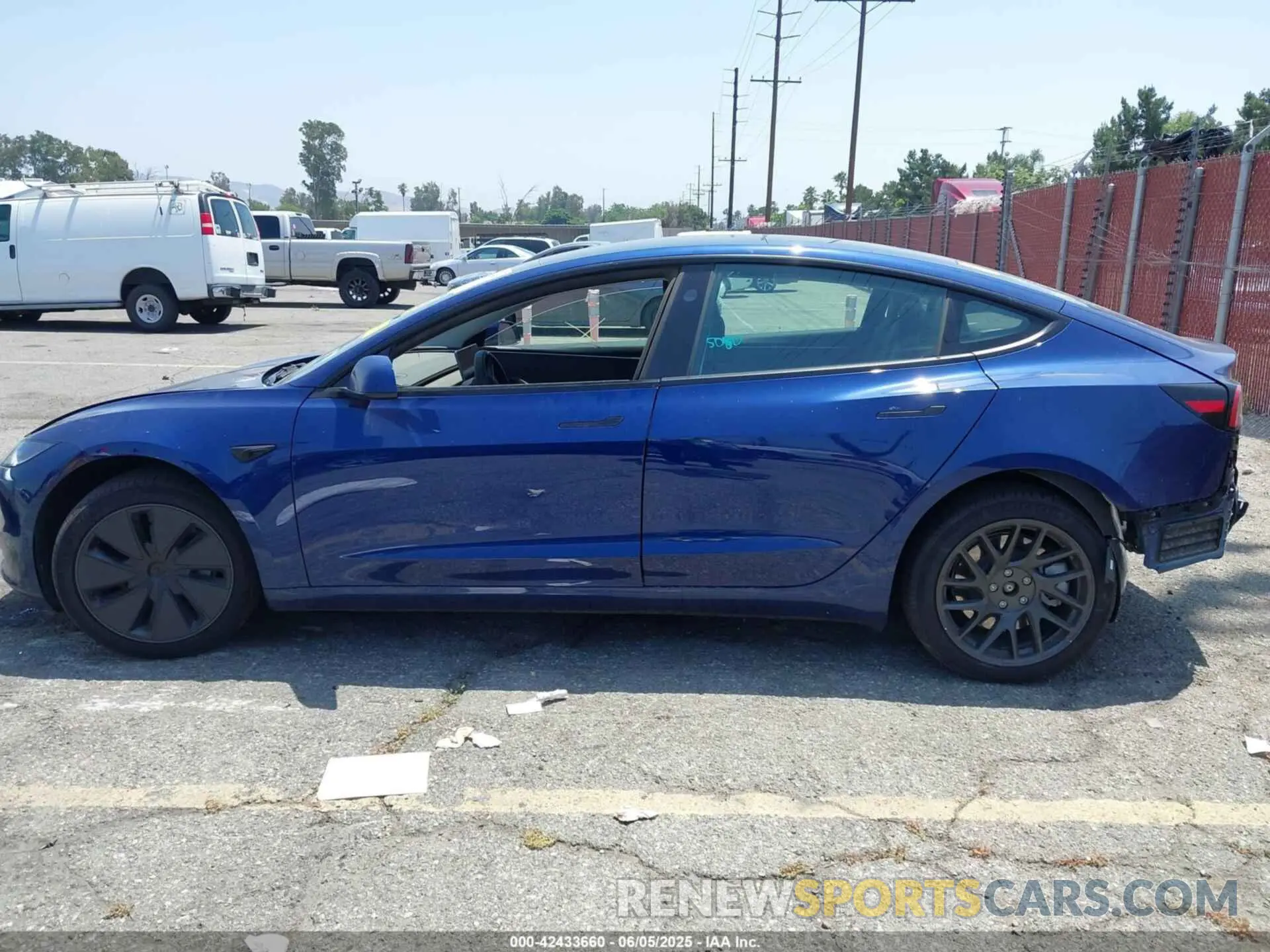 15 Фотография поврежденного автомобиля 5YJ3E1EA1RF848991 TESLA MODEL 3 2024