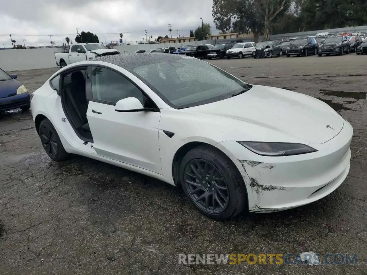 4 Фотография поврежденного автомобиля 5YJ3E1EA1RF868707 TESLA MODEL 3 2024