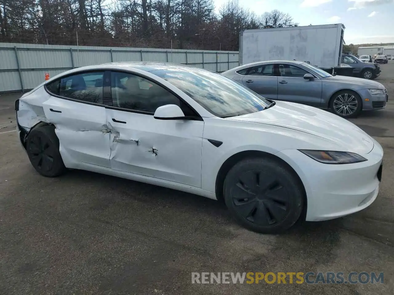 4 Photograph of a damaged car 5YJ3E1EA2RF733011 TESLA MODEL 3 2024