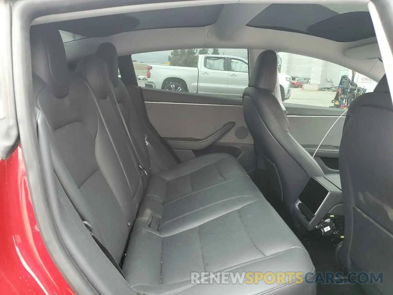 11 Photograph of a damaged car 5YJ3E1EA2RF748155 TESLA MODEL 3 2024