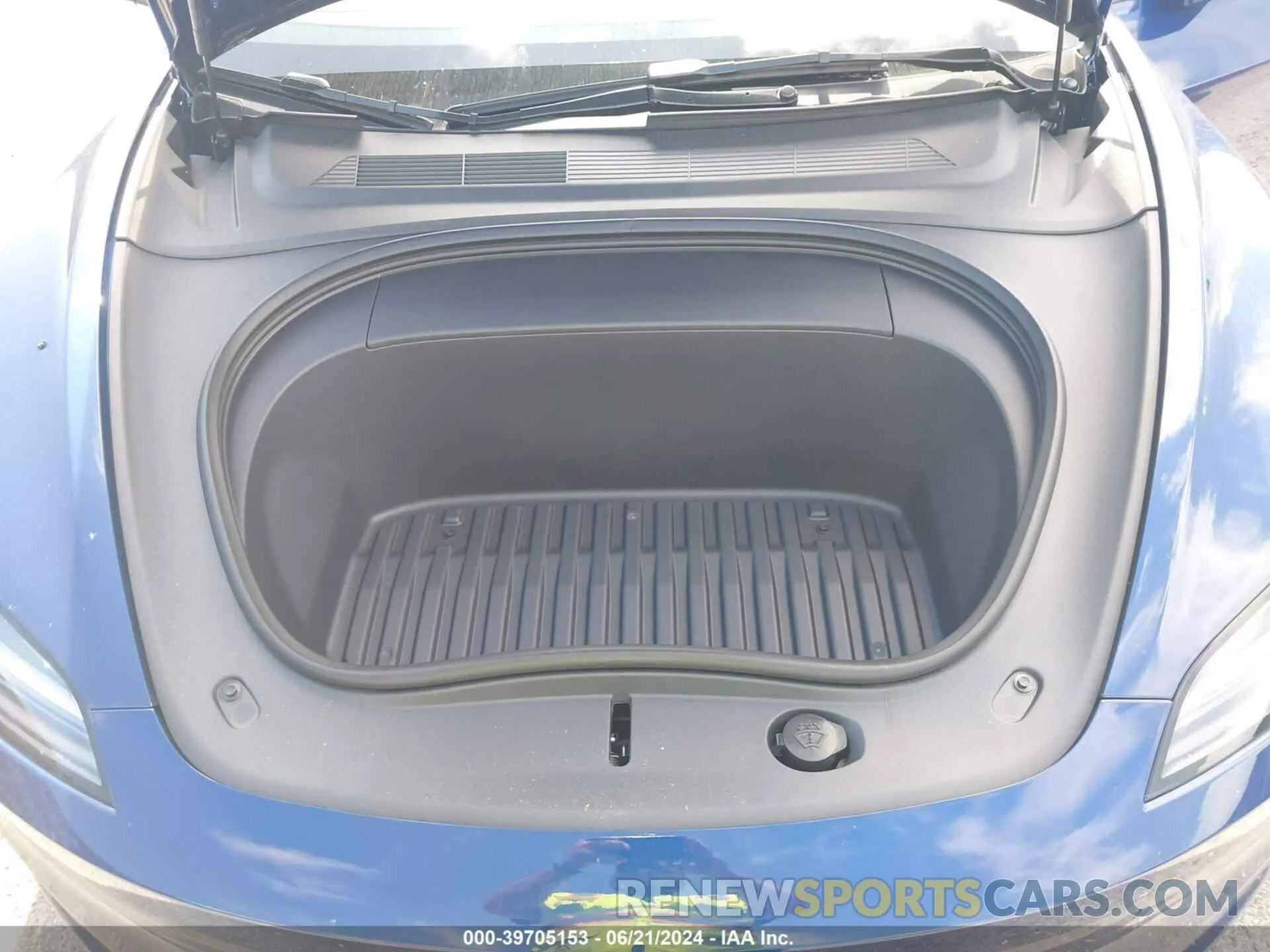 10 Photograph of a damaged car 5YJ3E1EA2RF750214 TESLA MODEL 3 2024