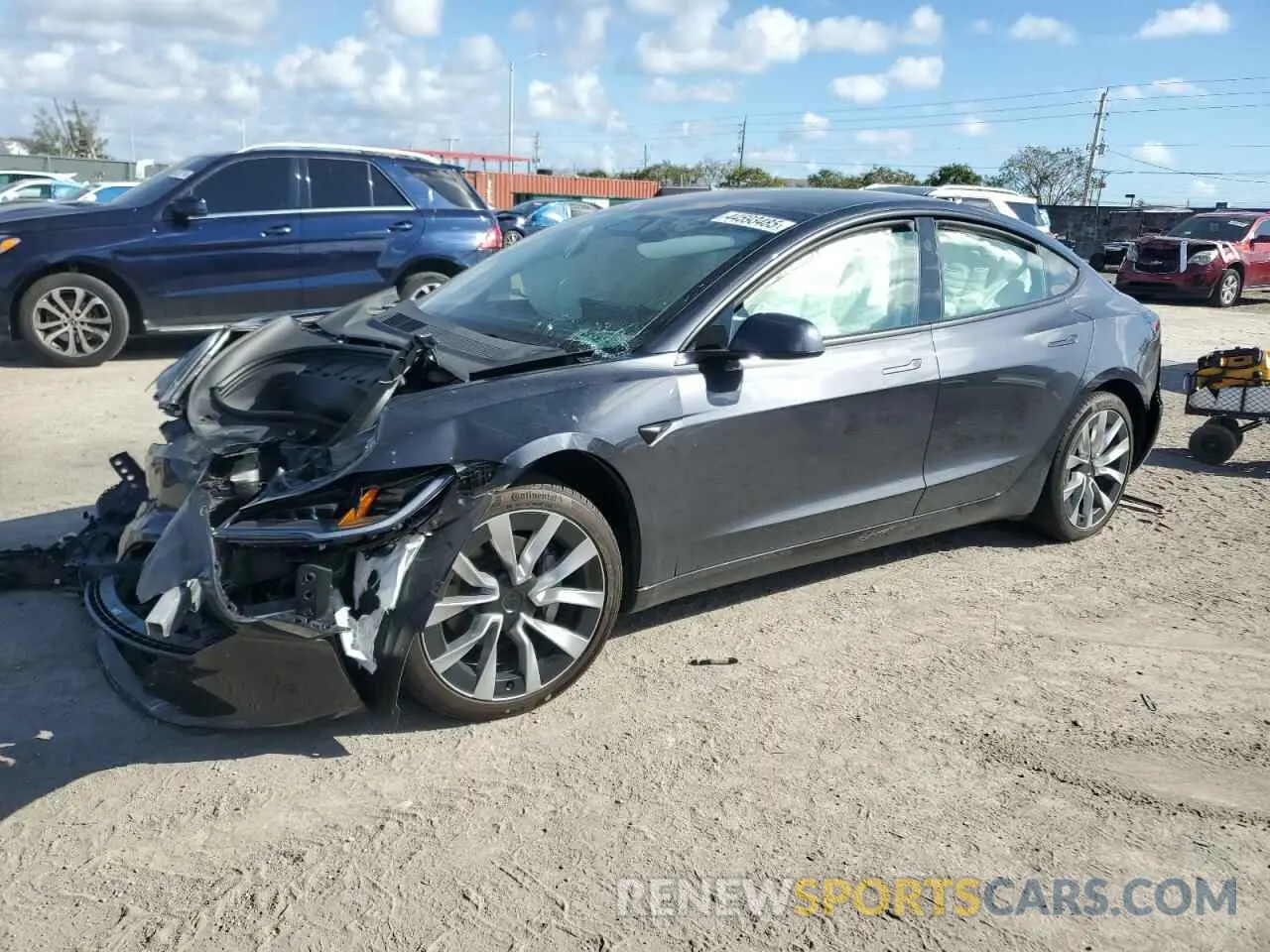 1 Фотография поврежденного автомобиля 5YJ3E1EA2RF752321 TESLA MODEL 3 2024