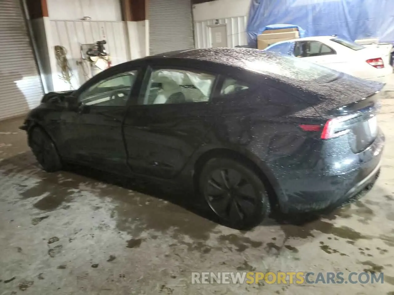 2 Photograph of a damaged car 5YJ3E1EA2RF814039 TESLA MODEL 3 2024